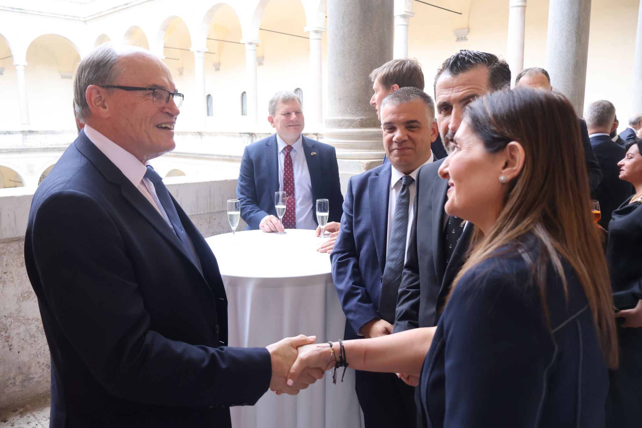 Cyprus strengthens maritime ties at Rome summit 