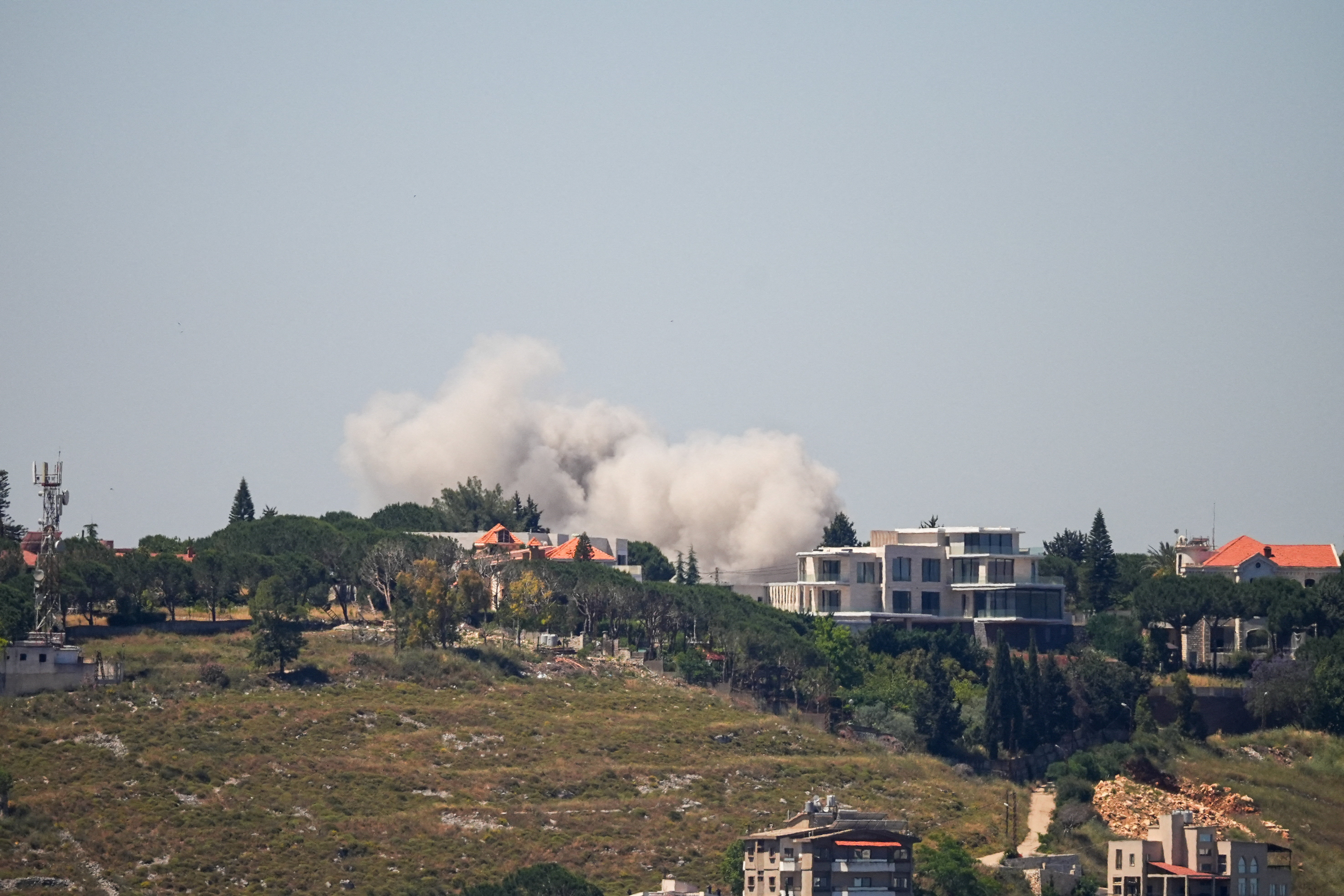 cover Israeli strikes kill nine people in Gaza despite ceasefire, medics say