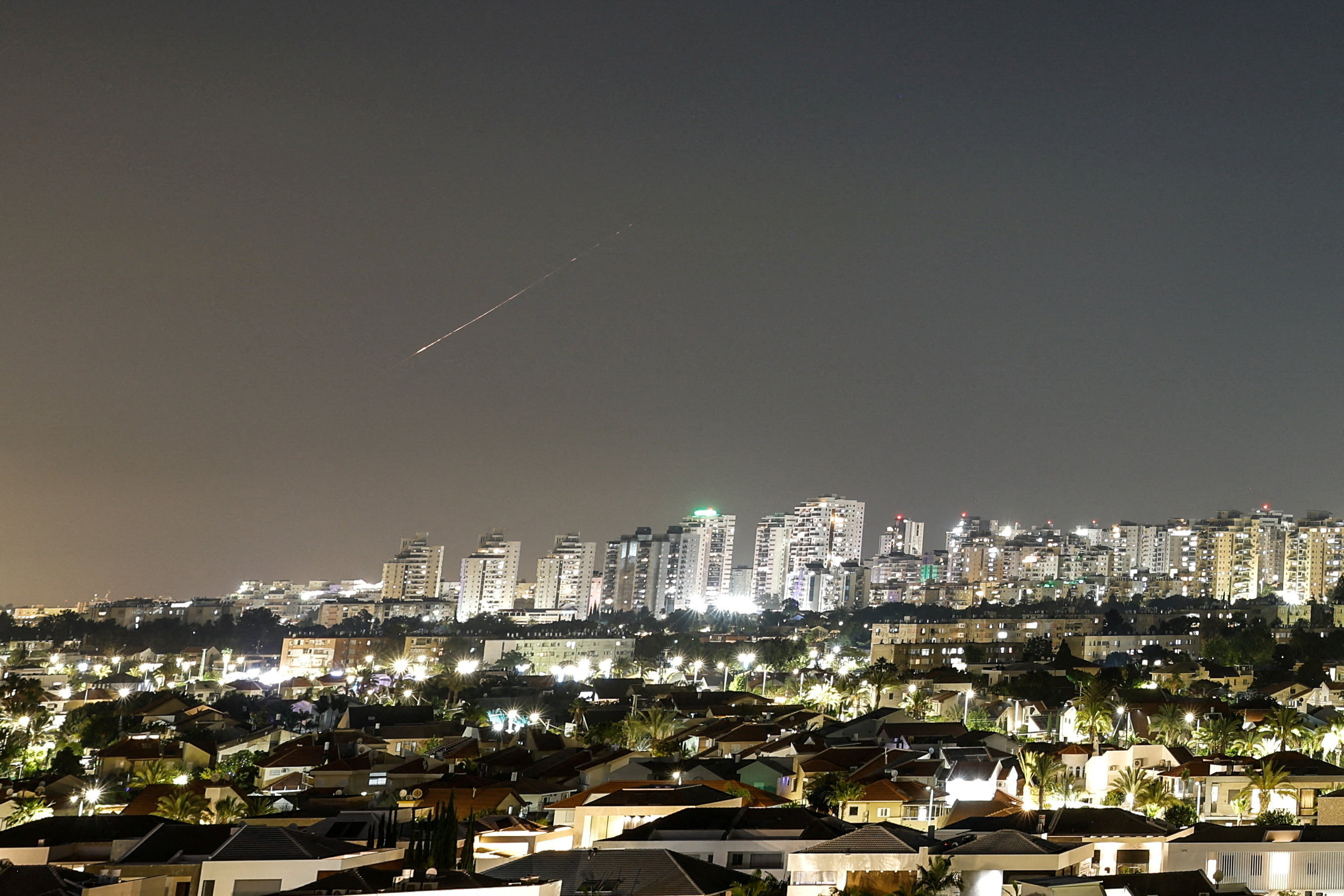 Israel strikes Beirut despite truce, prompting retaliation attempt from Iran
