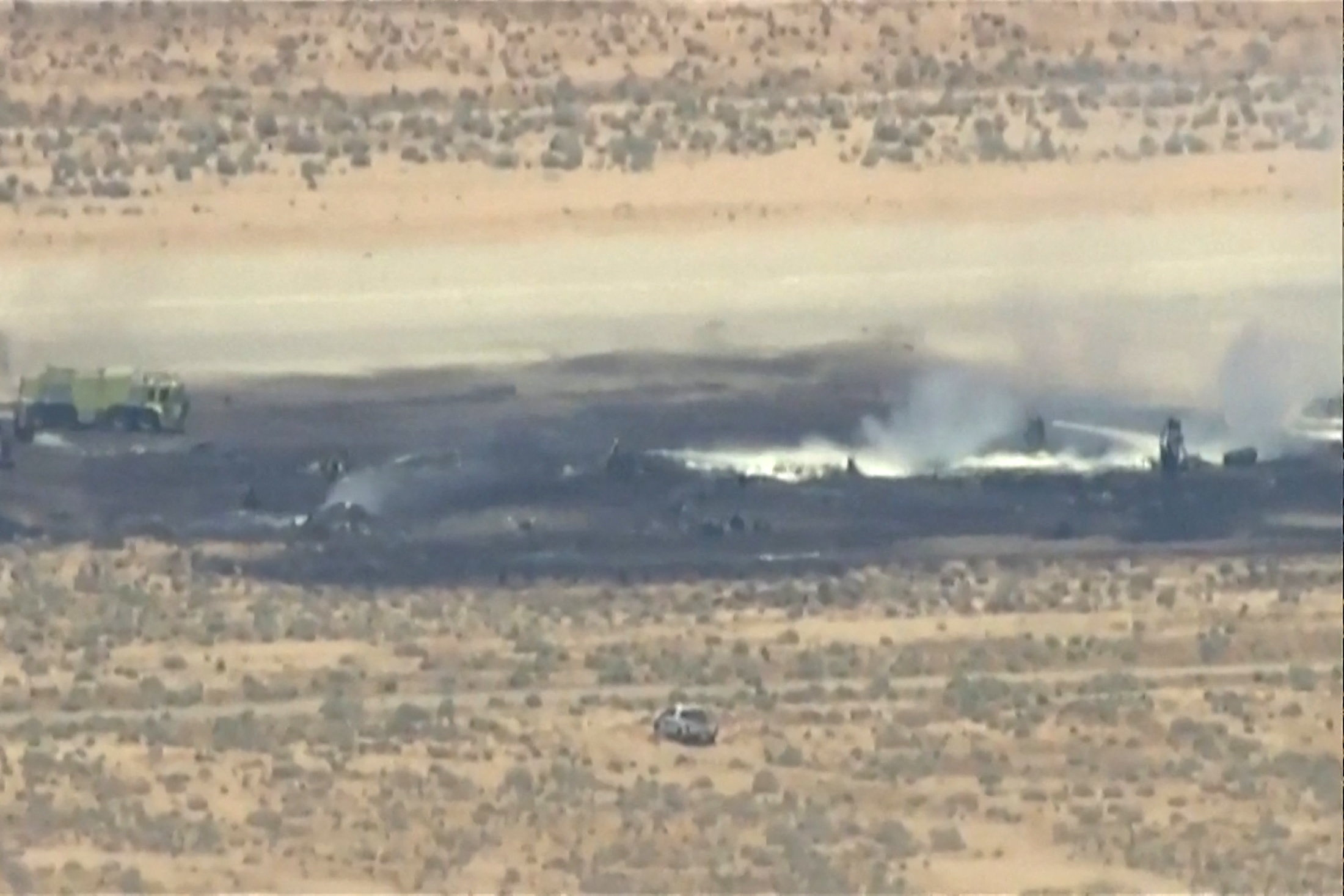 image US Air Force B-52 bomber crashes in flames in California, killing all 8 crew aboard