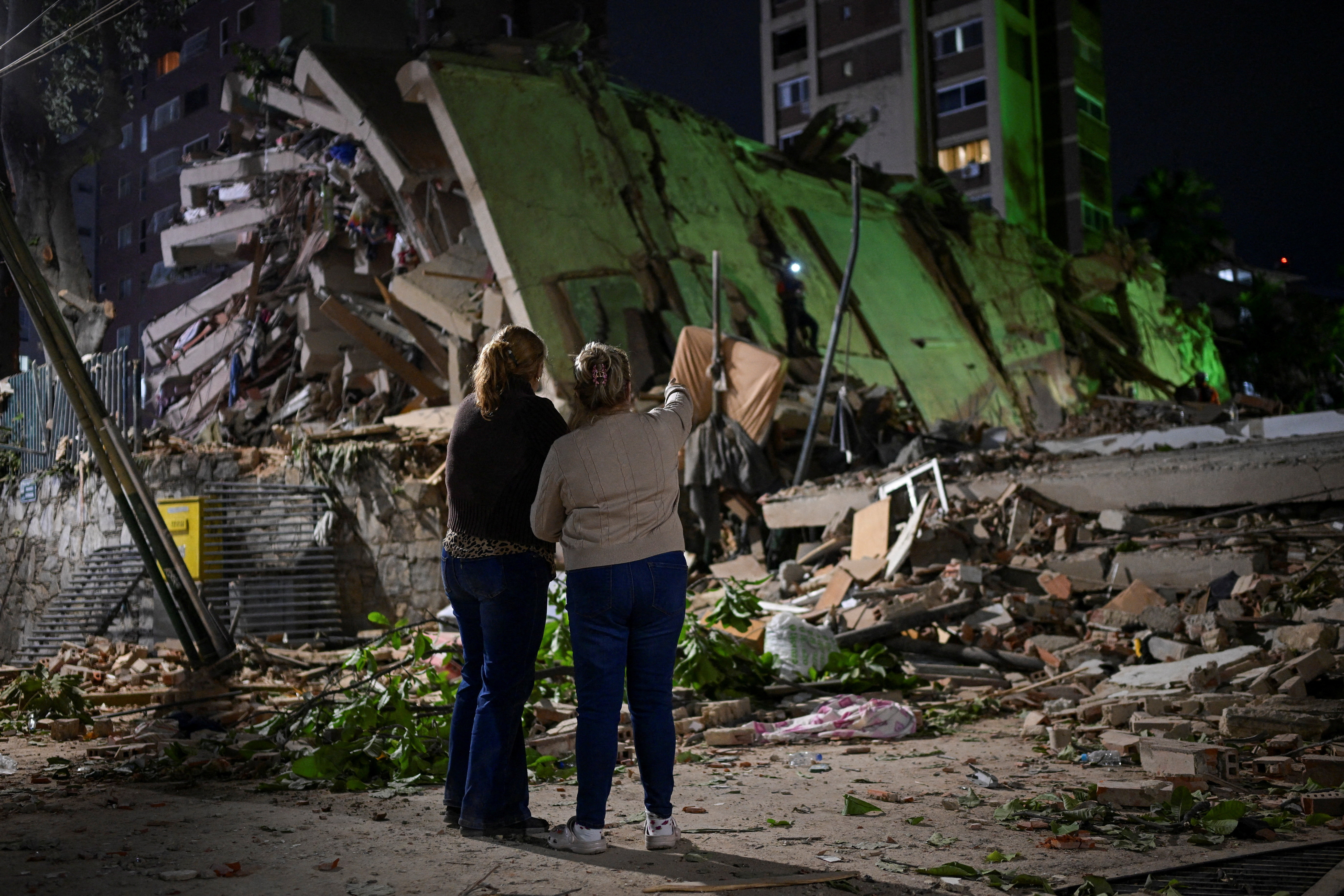 Thousands feared dead after two major earthquakes strike Venezuela