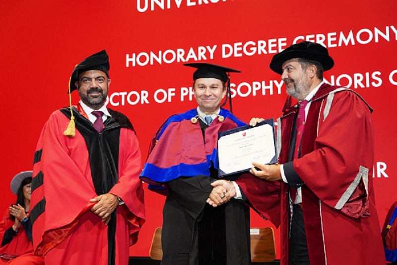 UNIC honours pioneering longevity science researcher David S