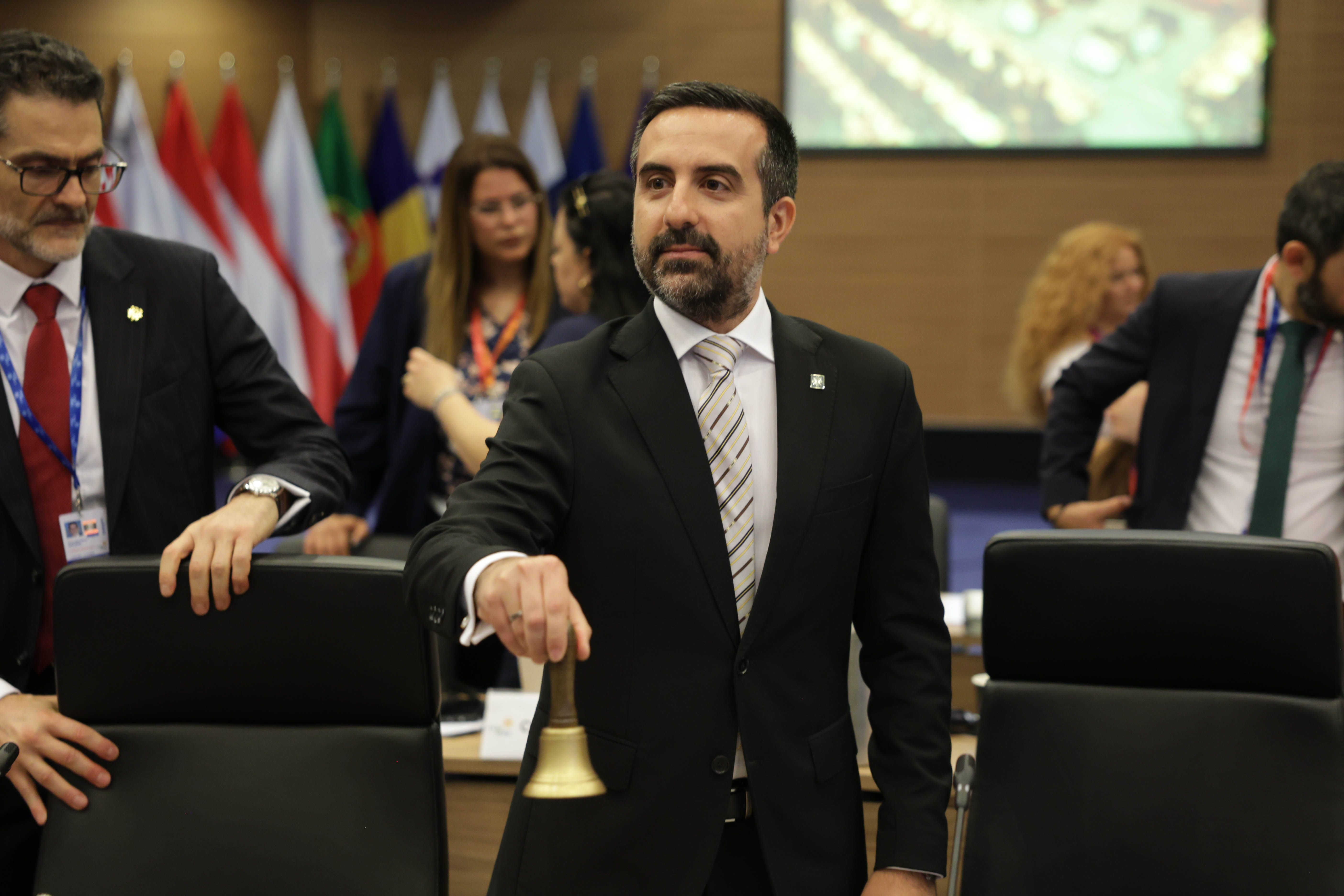 EU migration pact enters force as Cyprus hails &#8216;new chapter&#8217; in asylum policy