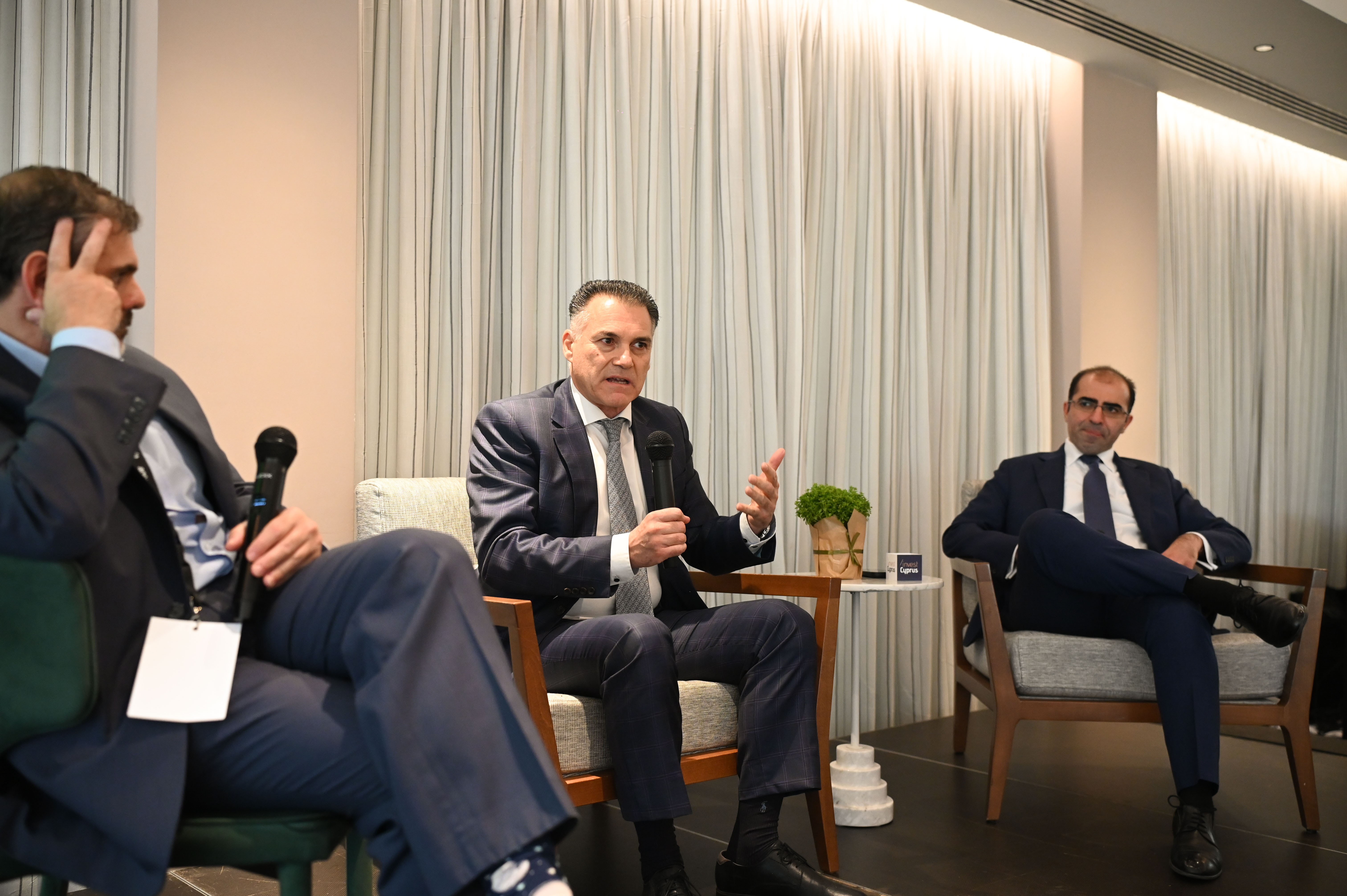 cover Eurobank puts green transition at heart of strategy