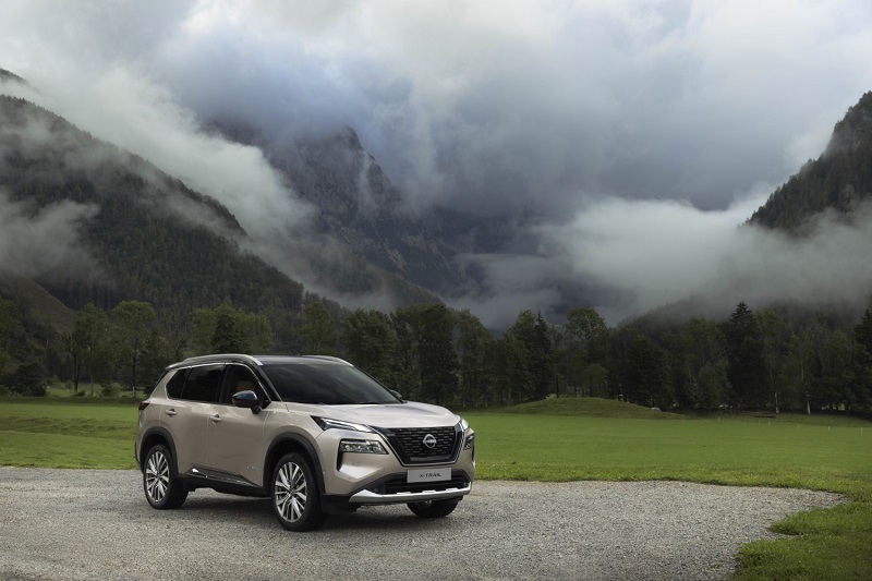 cover Nissan X-Trail celebrates 25 successful years, with over 8 million sales