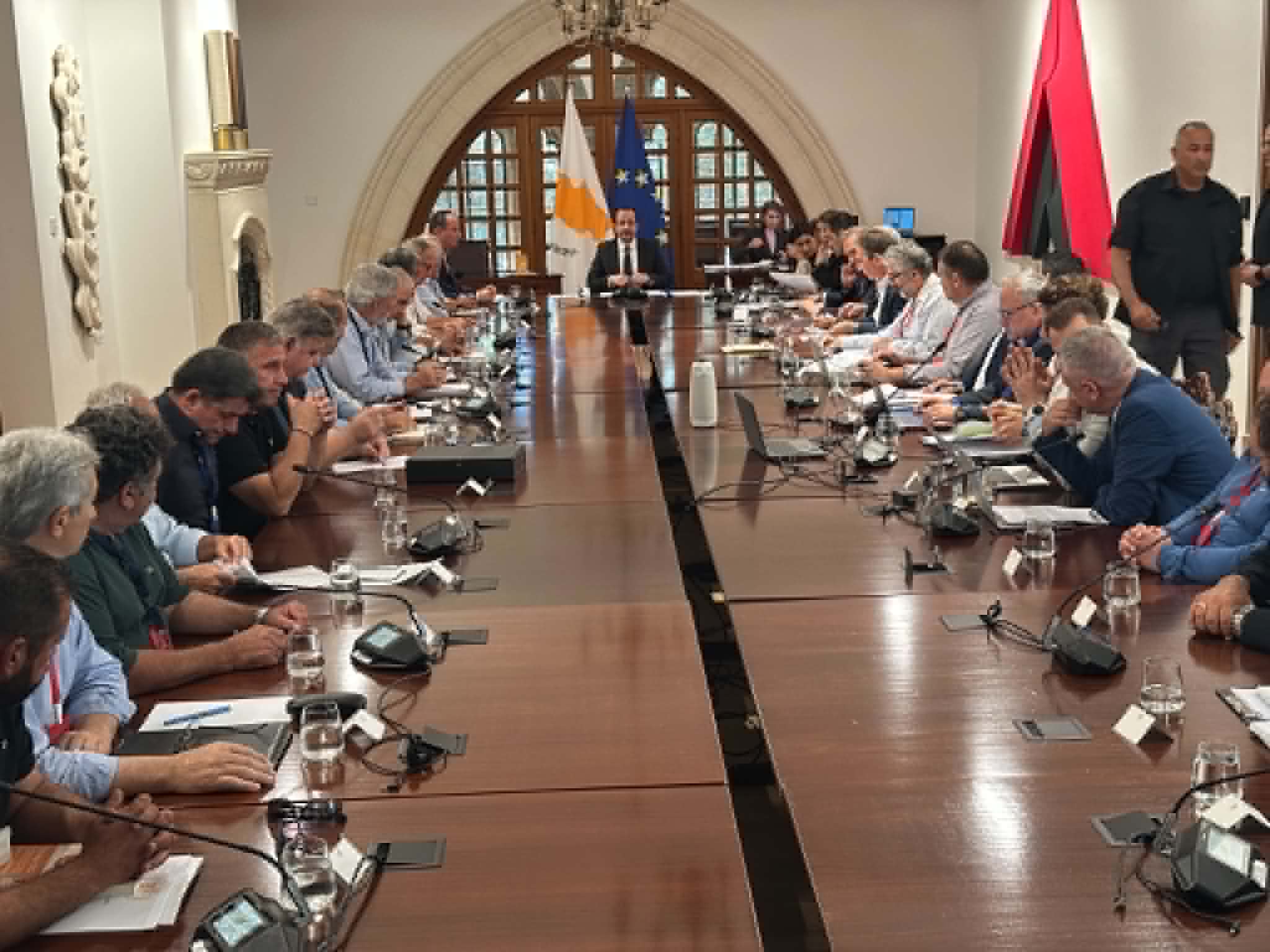 presidential palace, FMD, foot and mouth, disease, outbreak, Christodoulides