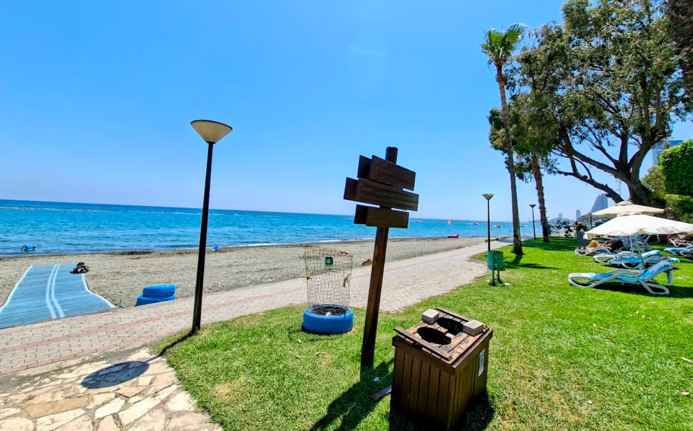 Cyprus tax officials to patrol beaches to catch ta