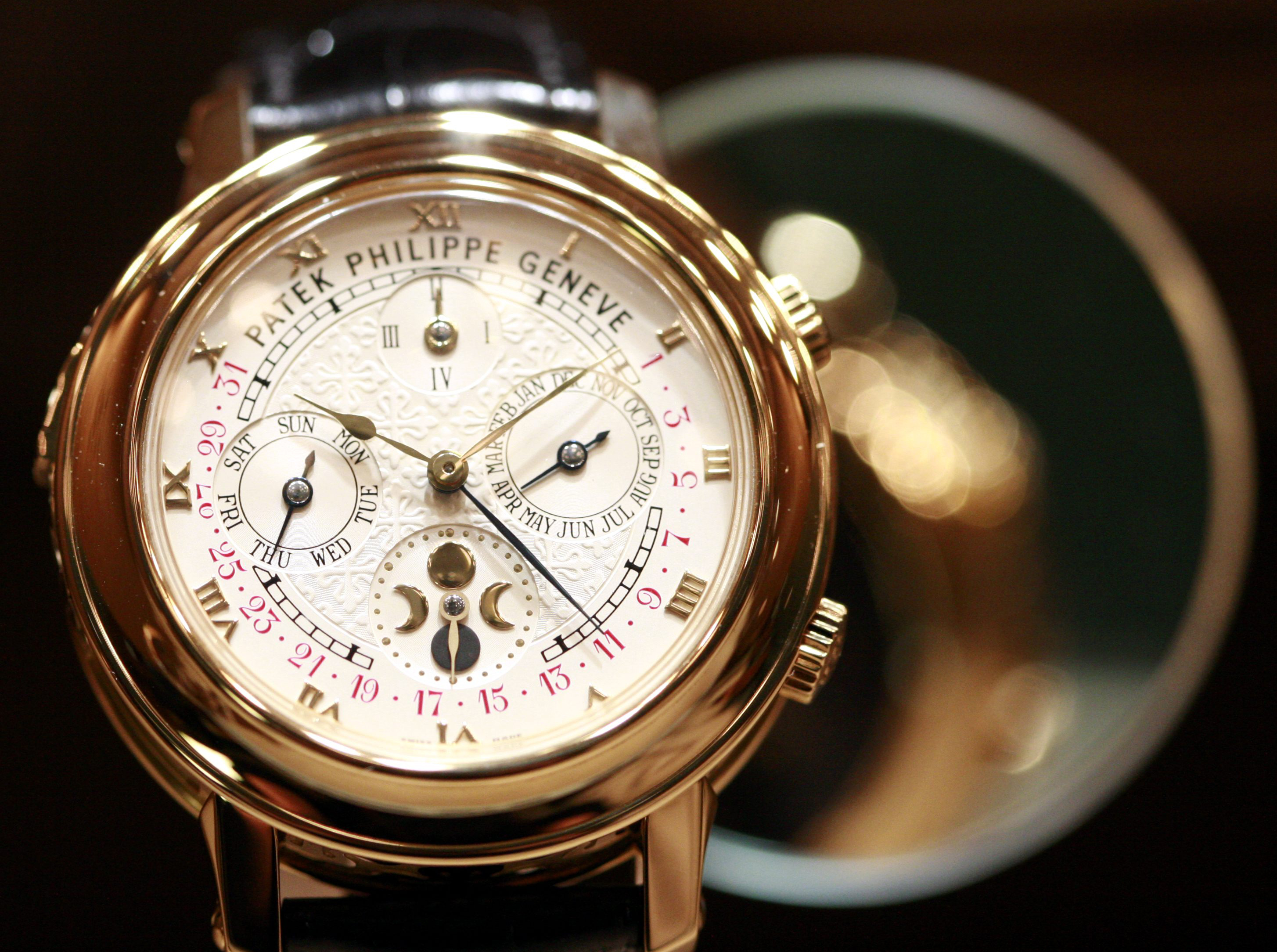 image Gold fever sends some vintage luxury watches to the melting furnace