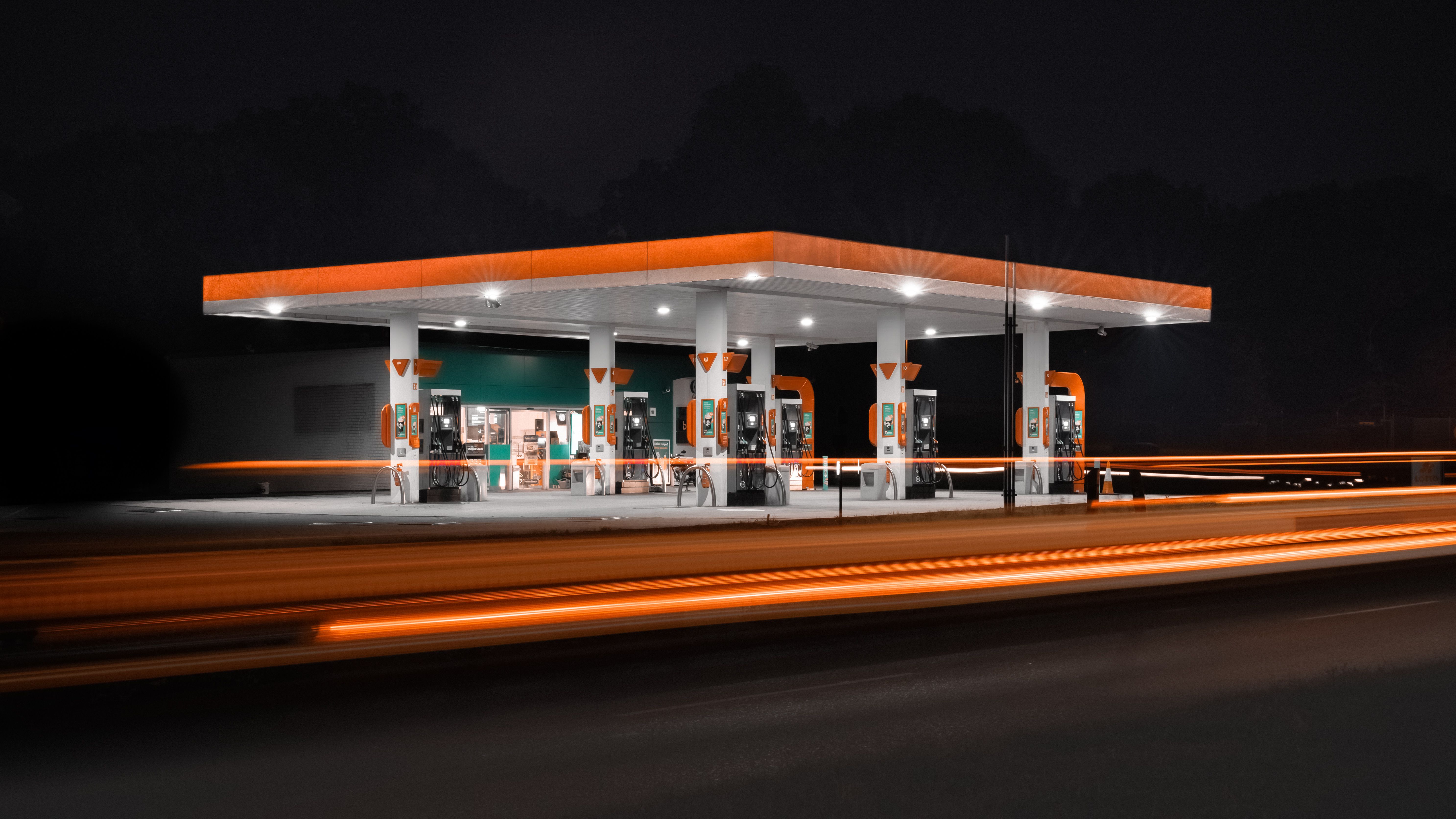 cover Cyprus fuel prices fall, but Middle East risk keeps market on edge