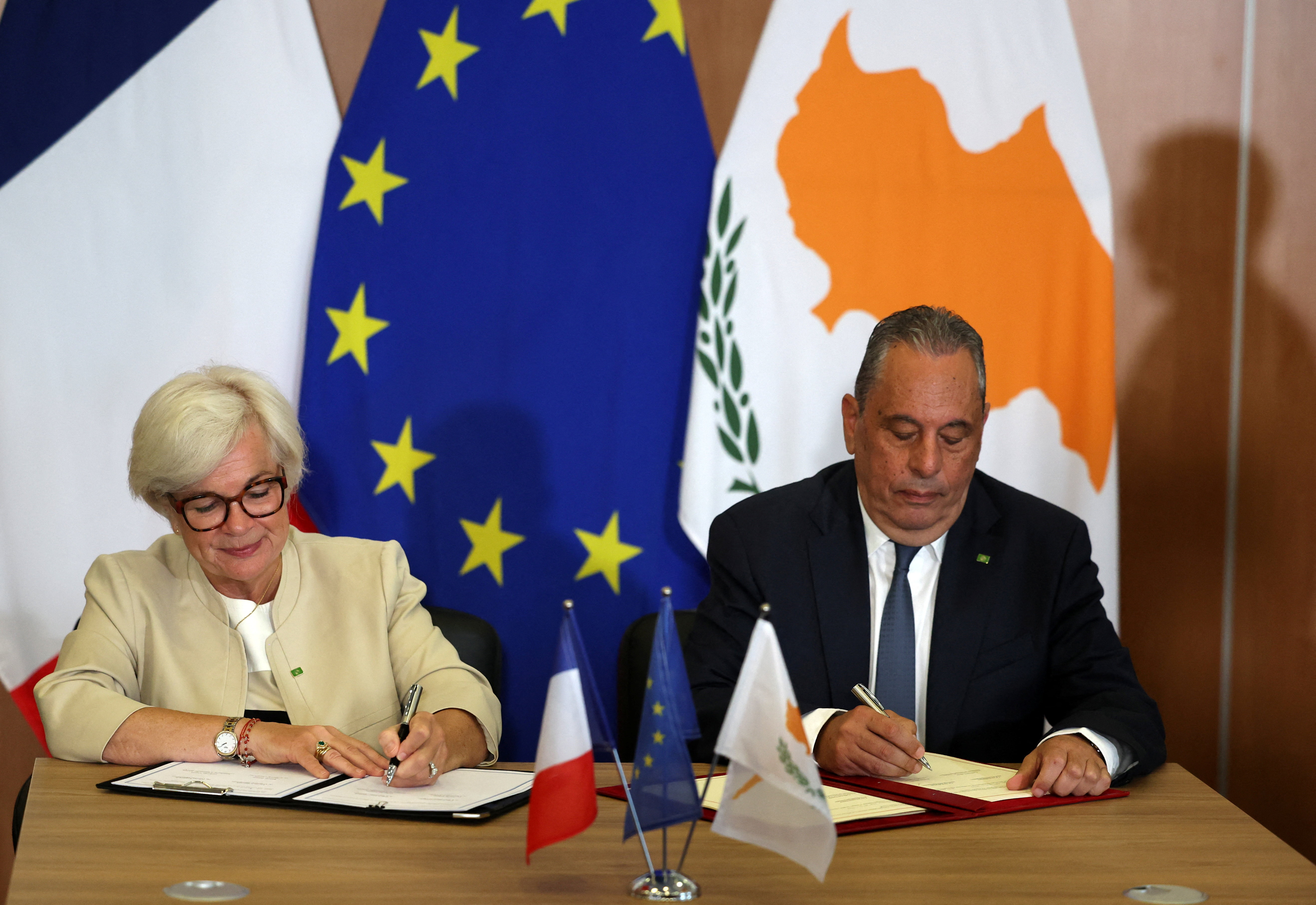 Cyprus, France sign defence agreement to deepen mi