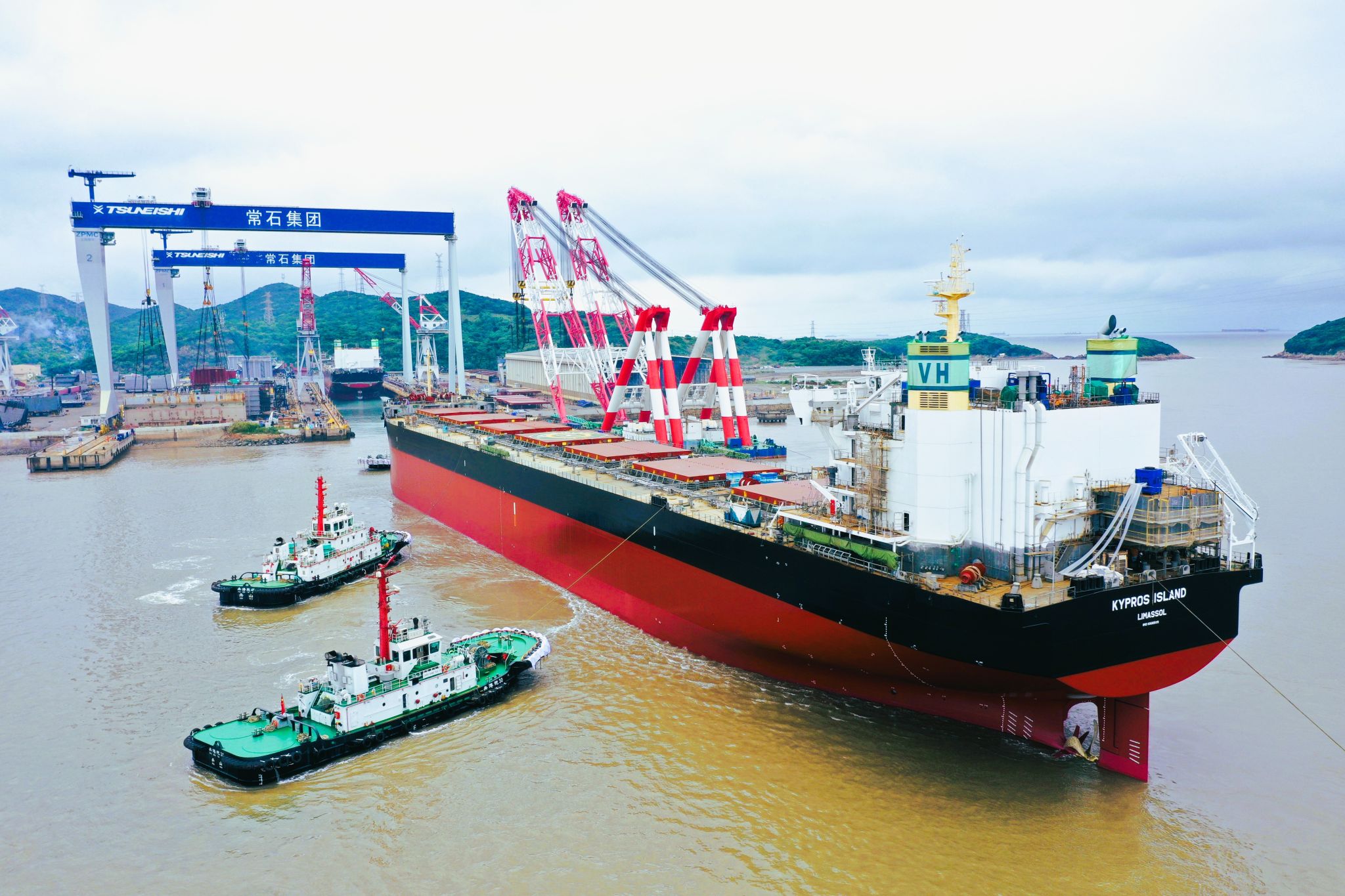 cover Safe Bulkers pays investors as Kypros Island hits the water 