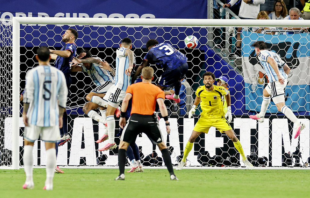 cover No clear favourites for World Cup, says Argentina&#8217;s Scaloni ahead of Egypt clash