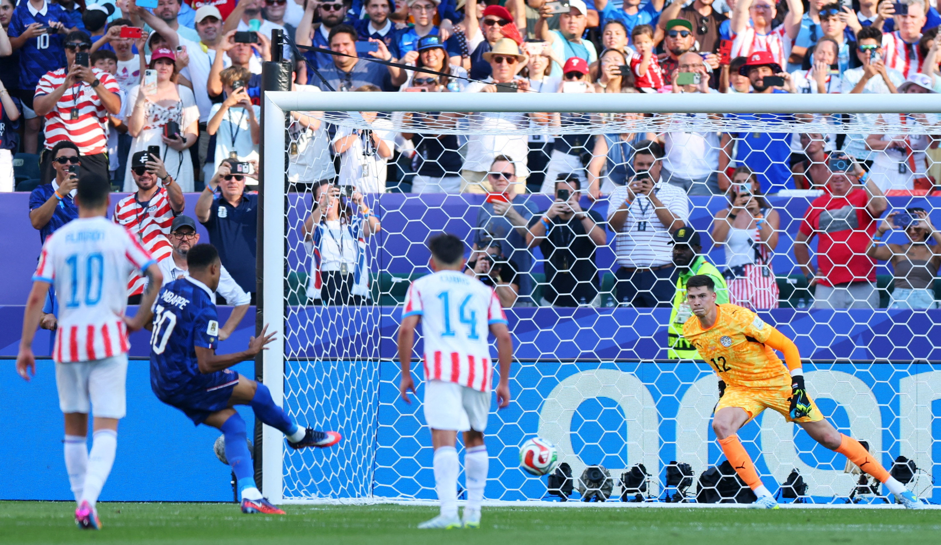 cover Kylian Mbappe&#8217;s penalty lifts France past Paraguay into quarterfinals