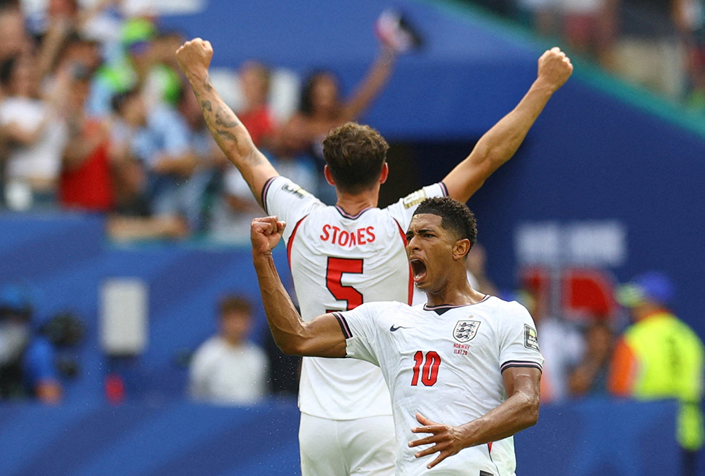 cover England to face Argentina in blockbuster semi-final