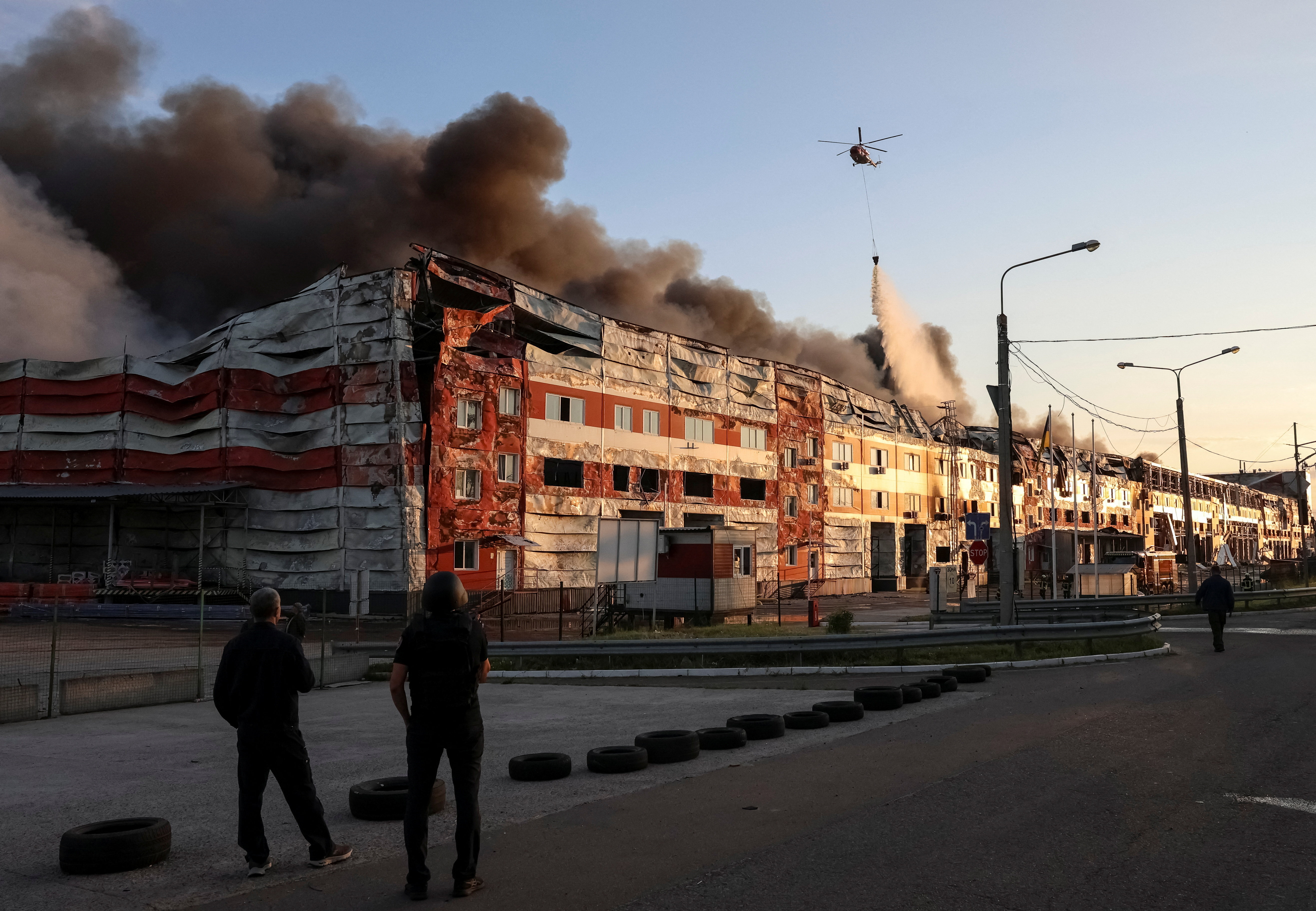 Russia launches major ballistic missile barrage on Kyiv, Zelenskyy says one killed