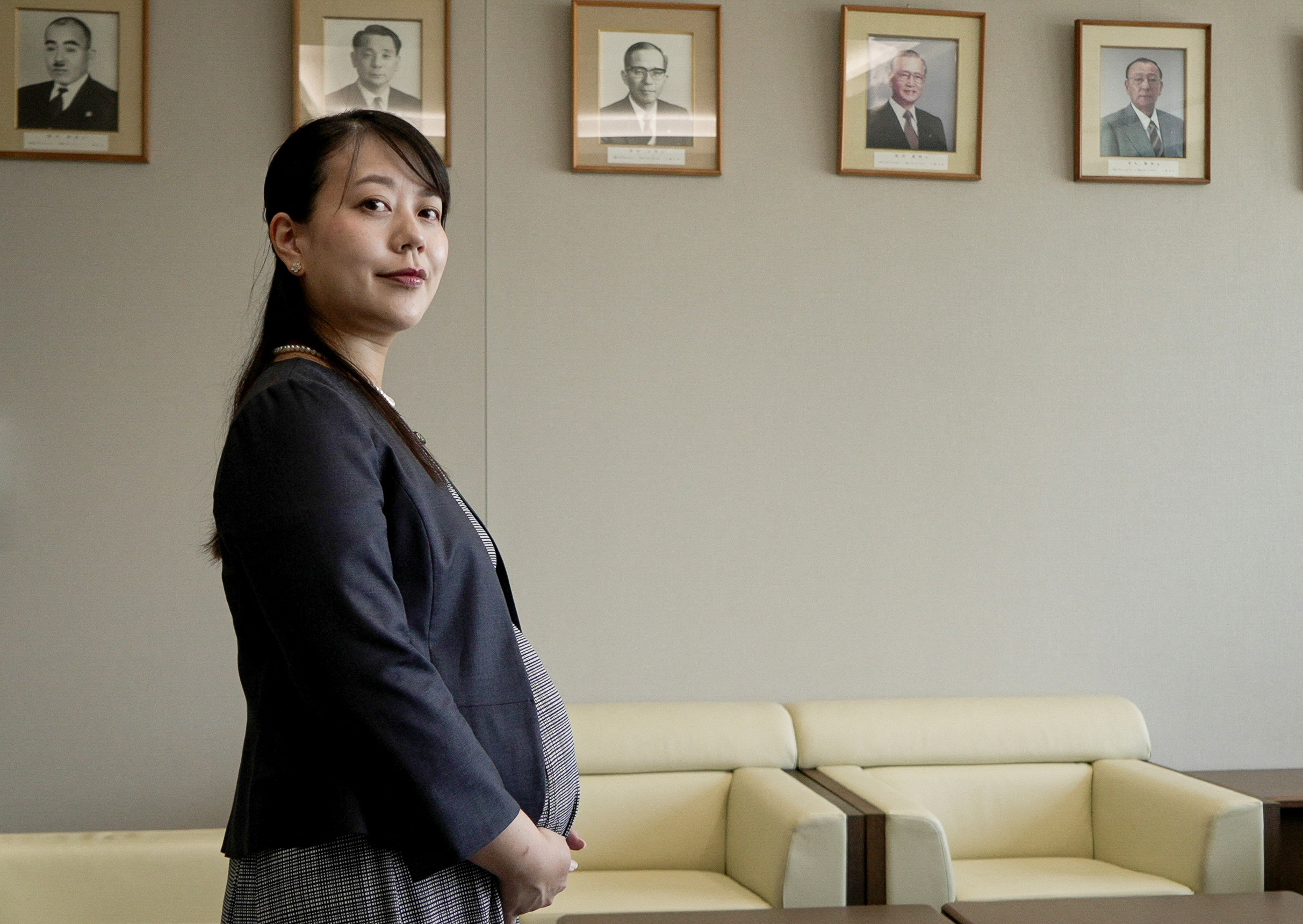 image Japanese mayor makes history &#8211; but faces criticism for taking maternity leave