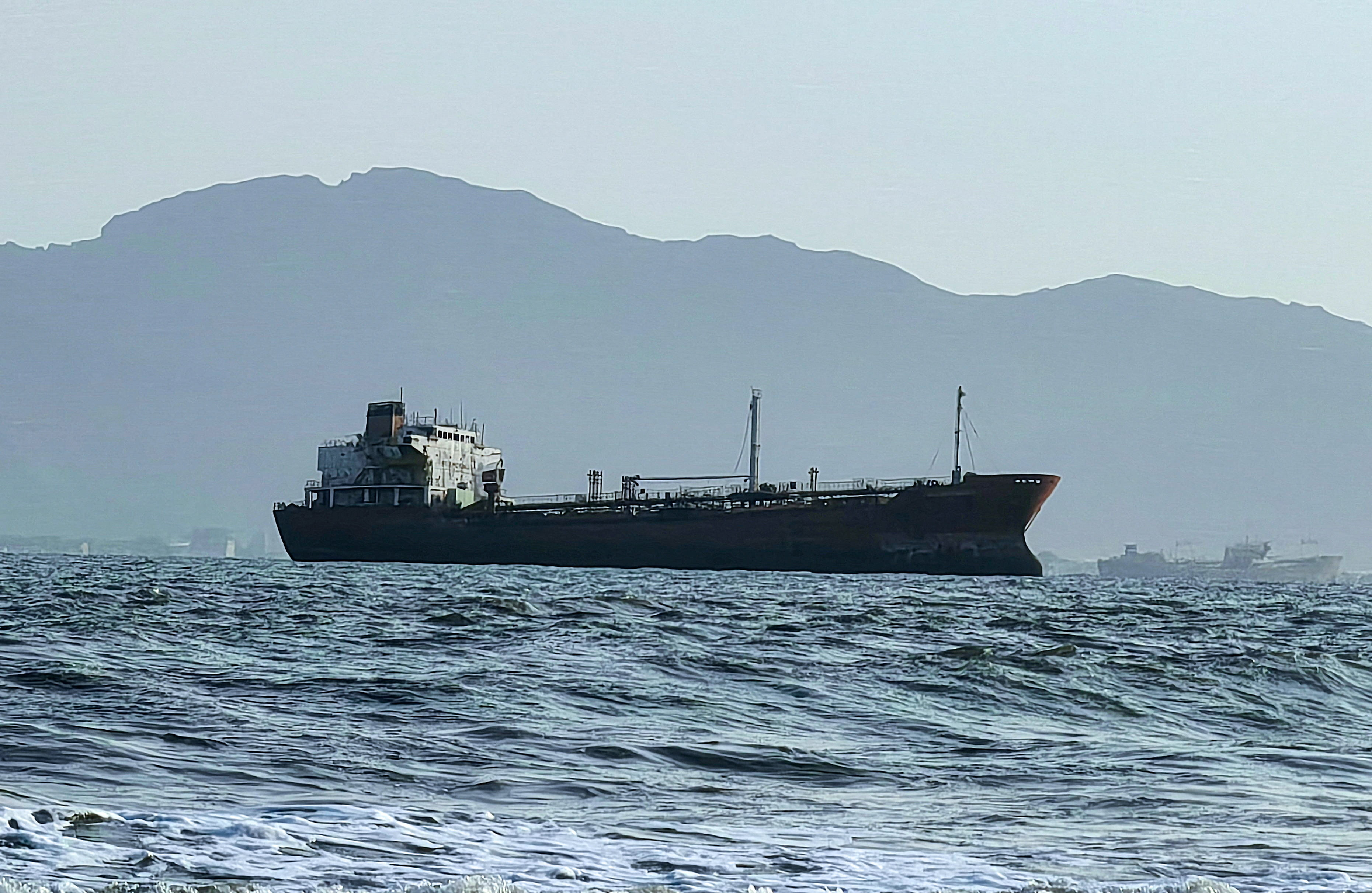 cover Houthis pushing to model Iran&#8217;s Hormuz control in Red Sea, Yemeni FM says