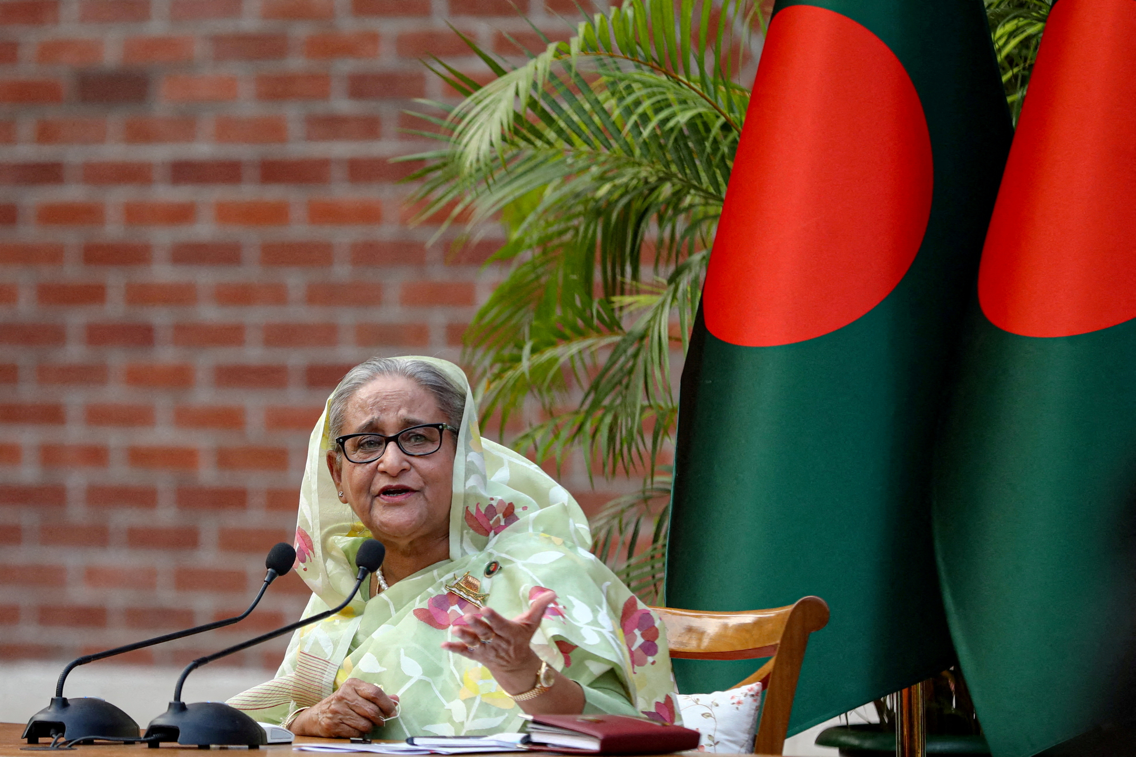 cover Bangladesh president to resign Friday as pressure grows over Hasina&#8217;s planned return