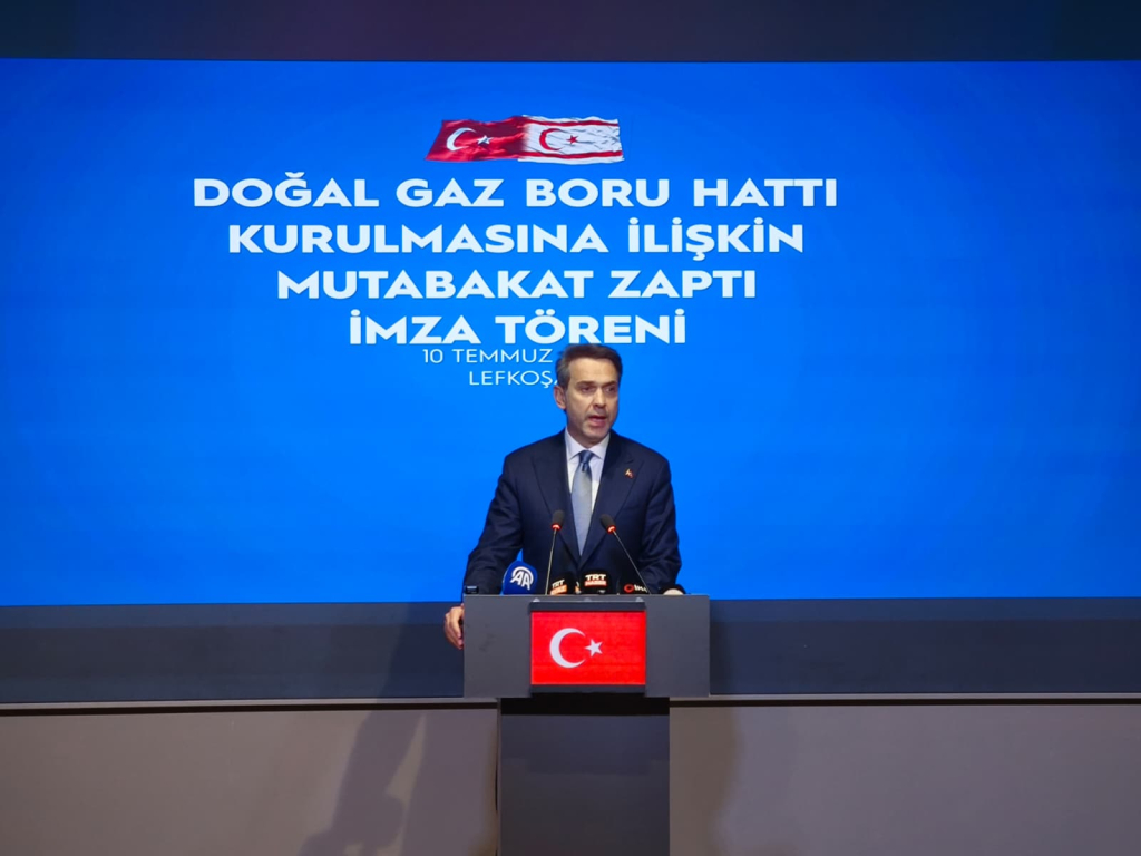 cover Turkey, Turkish Cypriots sign deal for natural gas pipeline