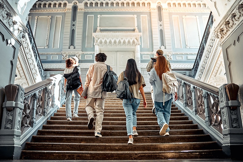 cover Eurobank supports next generation on their path to knowledge, independence