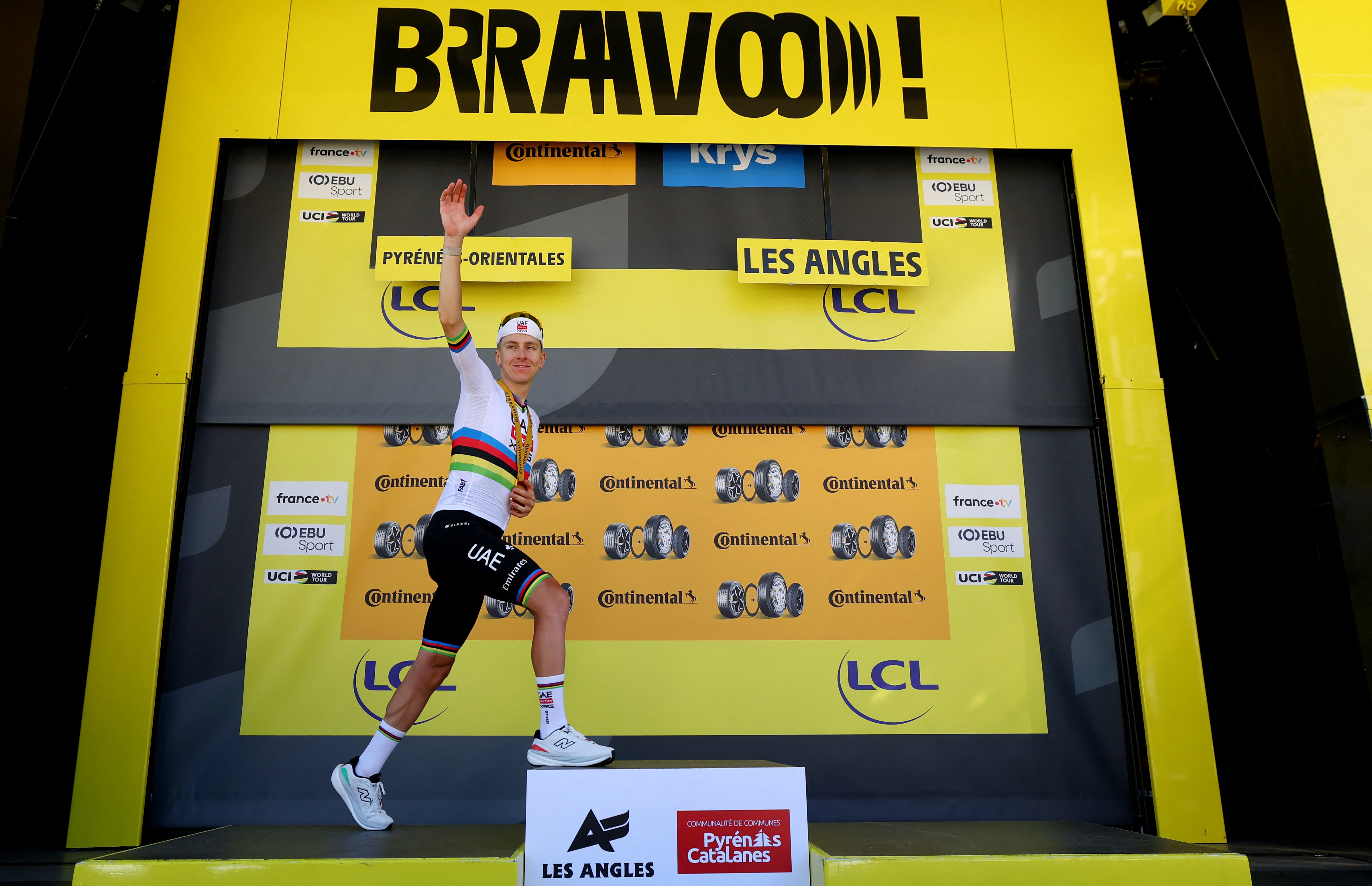 image Pogacar wins Tour stage three to take yellow jersey from Vingegaard