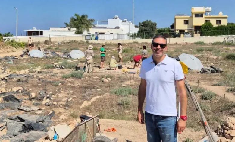 cover Excavations at Kissonerga uncover one of Cyprus’ oldest Bronze Age settlements