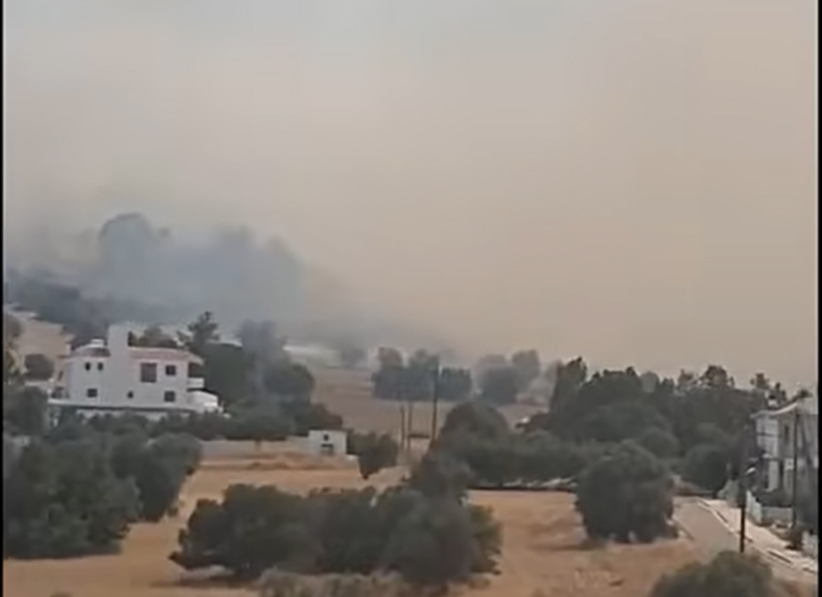 cover Two villages ordered to evacuate as fire spreads from Kalo Chorio