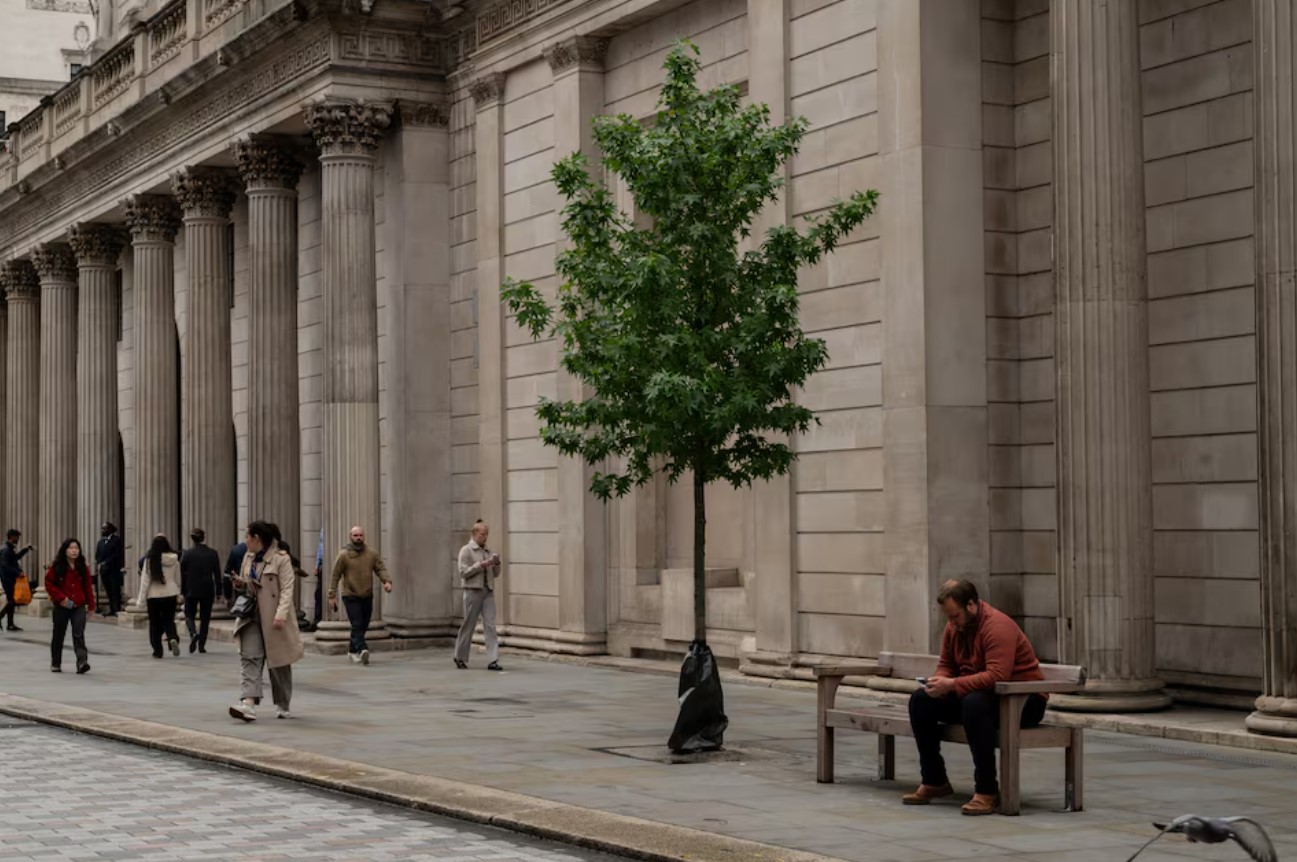 cover Bank of England announces plan to relax bank capital requirements