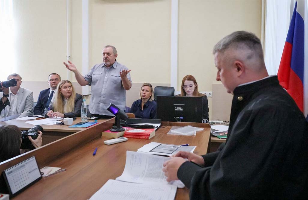 cover Russian courts target two outspoken critics of war in Ukraine
