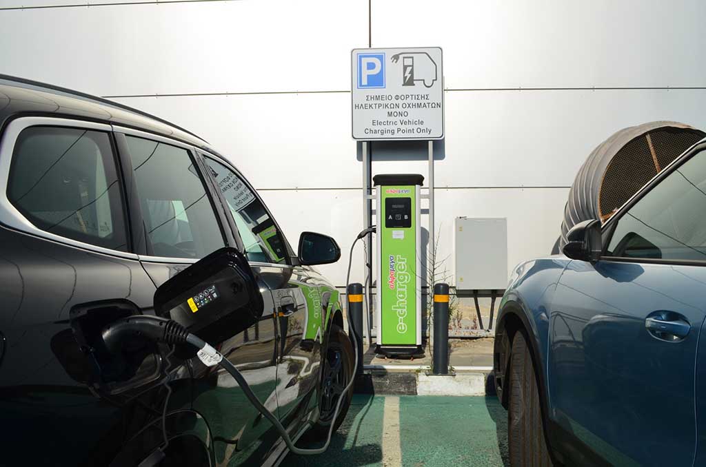 cyprus-mail.com - Cyprus wants 85,000 electric vehicles by 2030, but how?