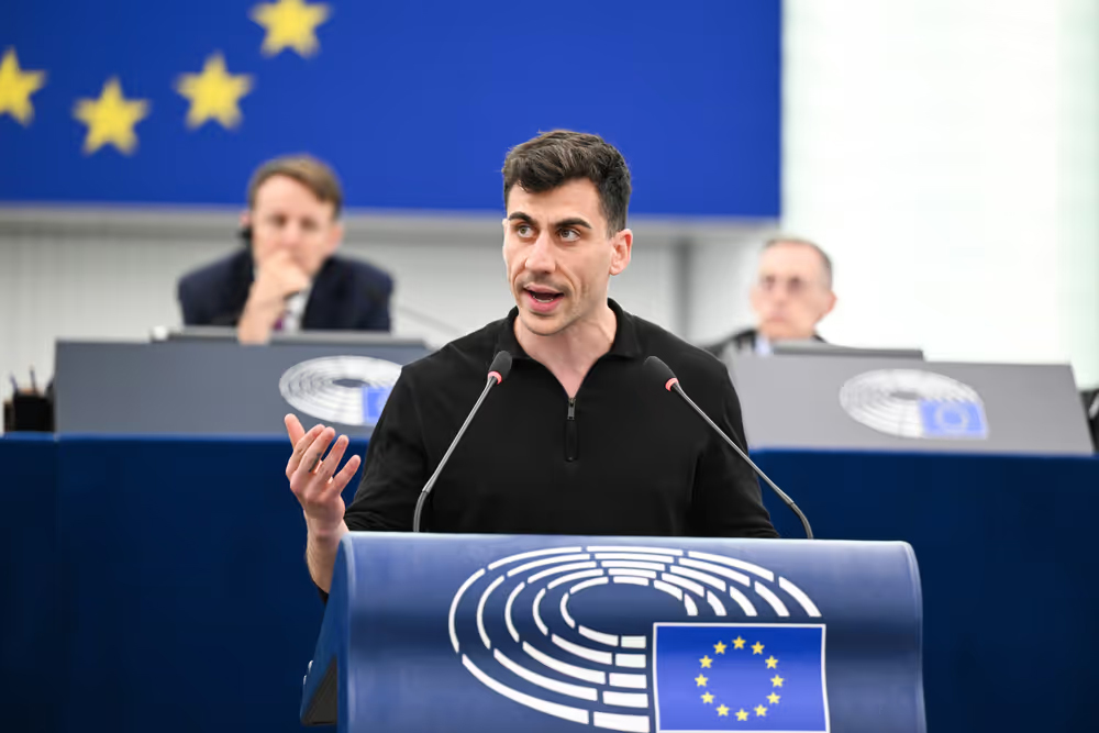 cover Only one Cyprus MEP votes against controls on chat platforms