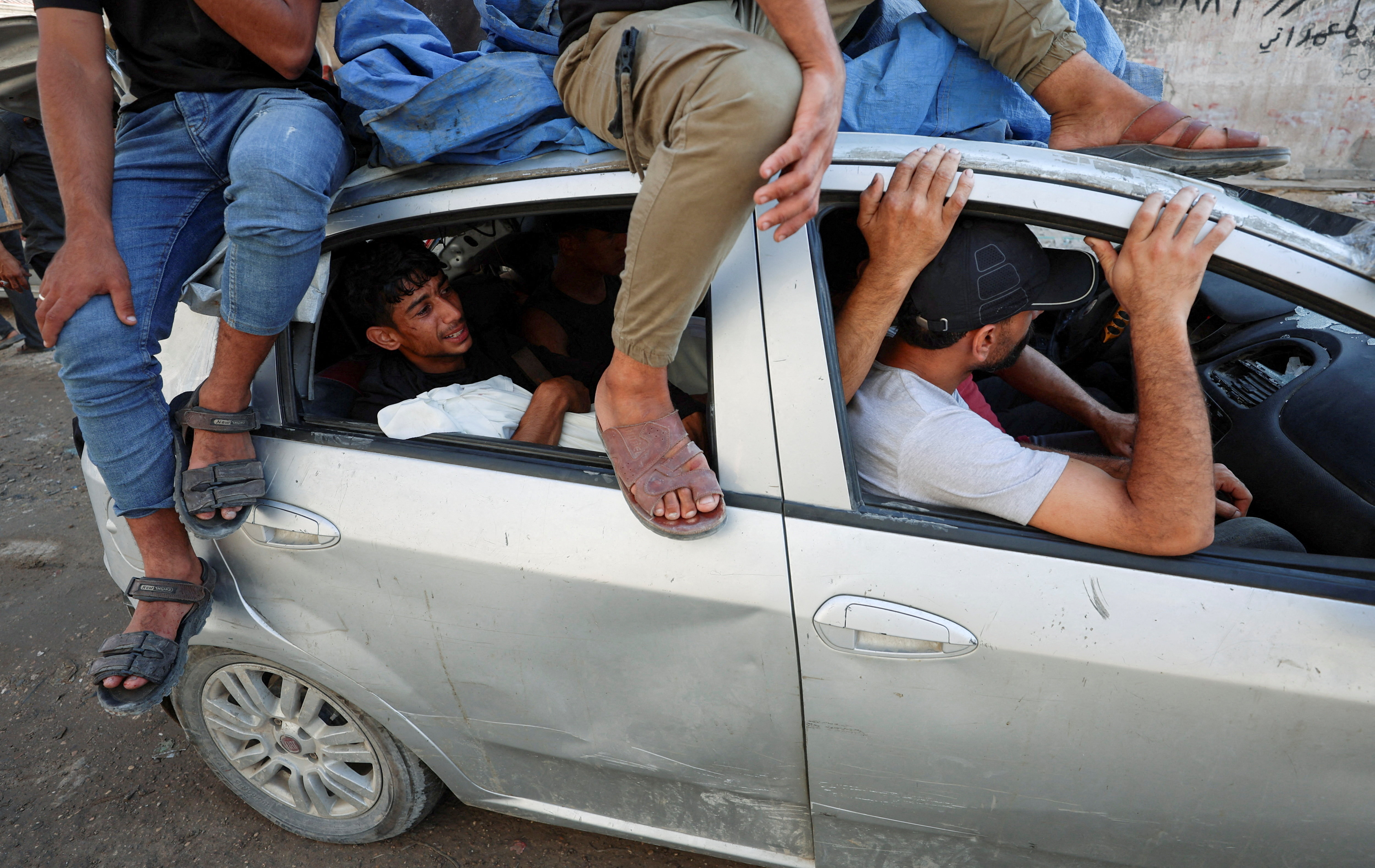 cover Escalating Israeli strikes kill five people in Gaza, medics say