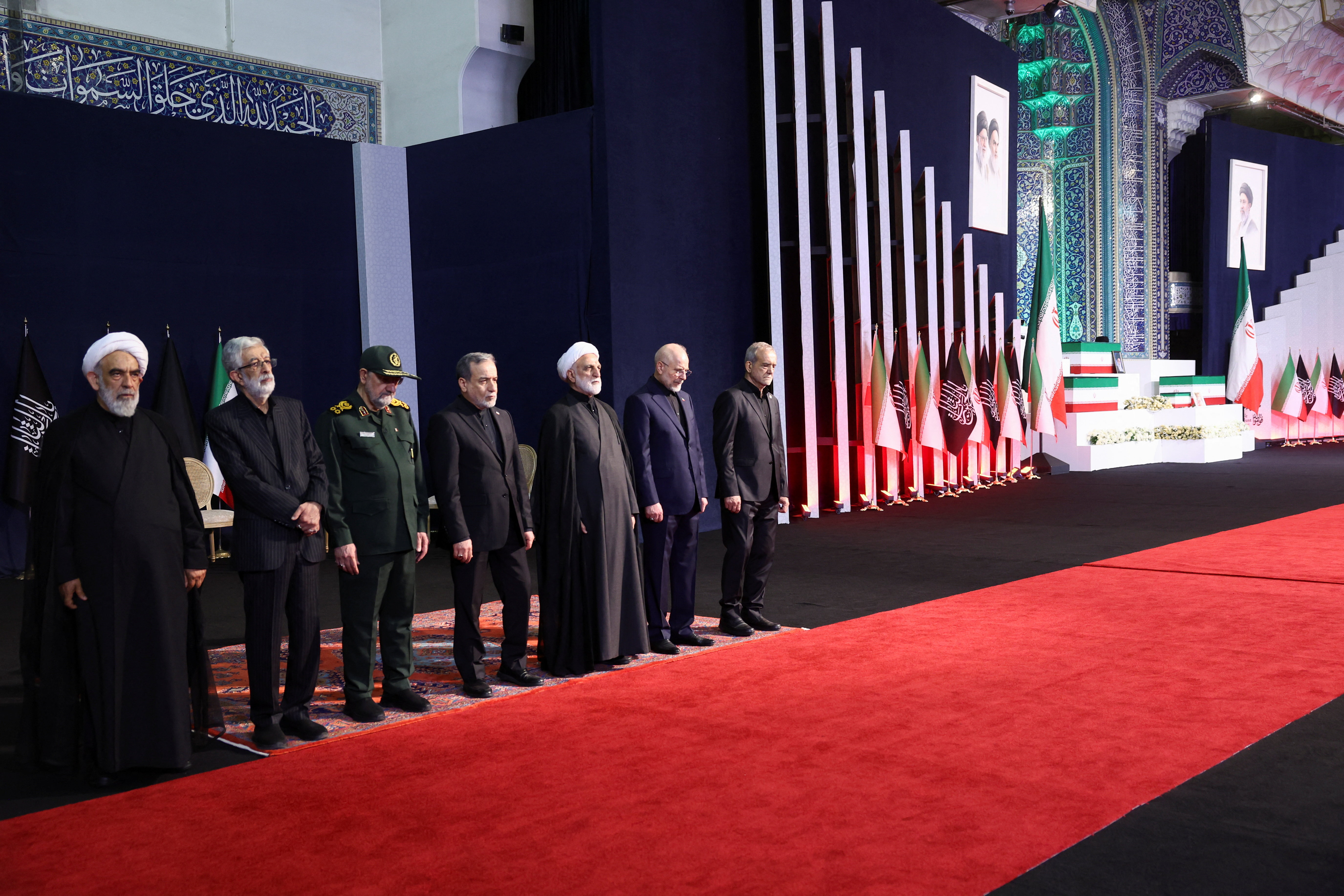 cover Khamenei lies in state in Tehran as Iran begins week of funeral ceremonies