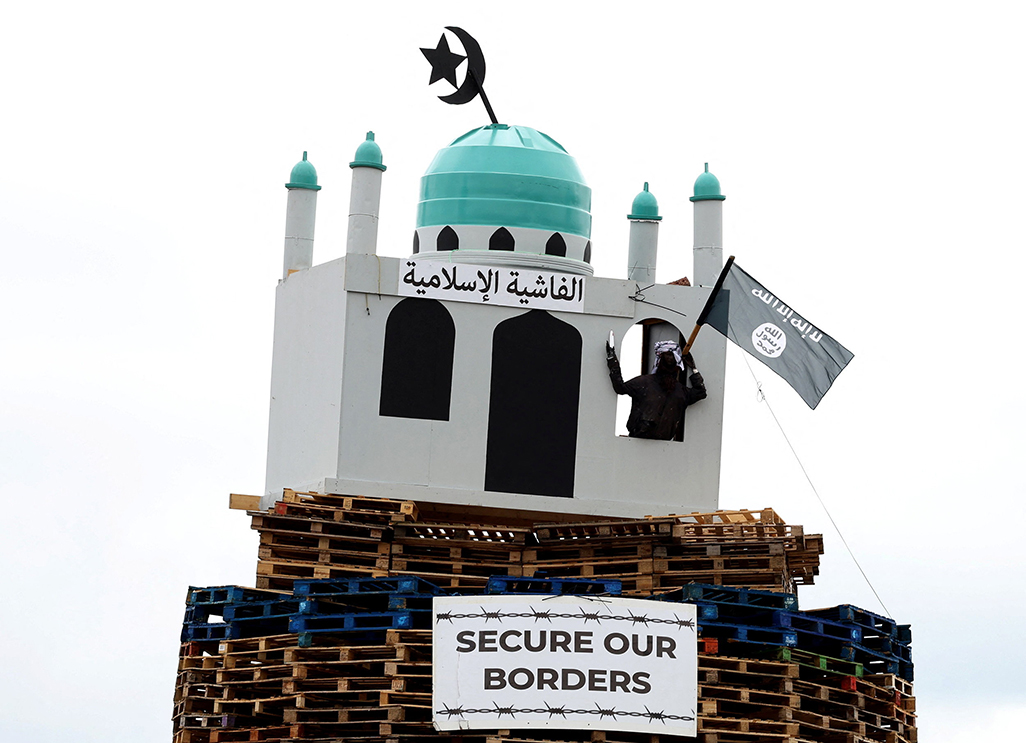 cover Replica of mosque on bonfire in Northern Ireland condemned as &#8216;sickening&#8217;