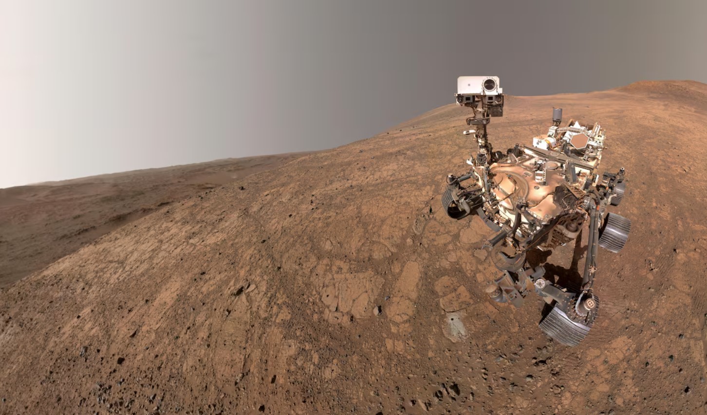 cover NASA rover takes a closer look at organic carbon on Mars
