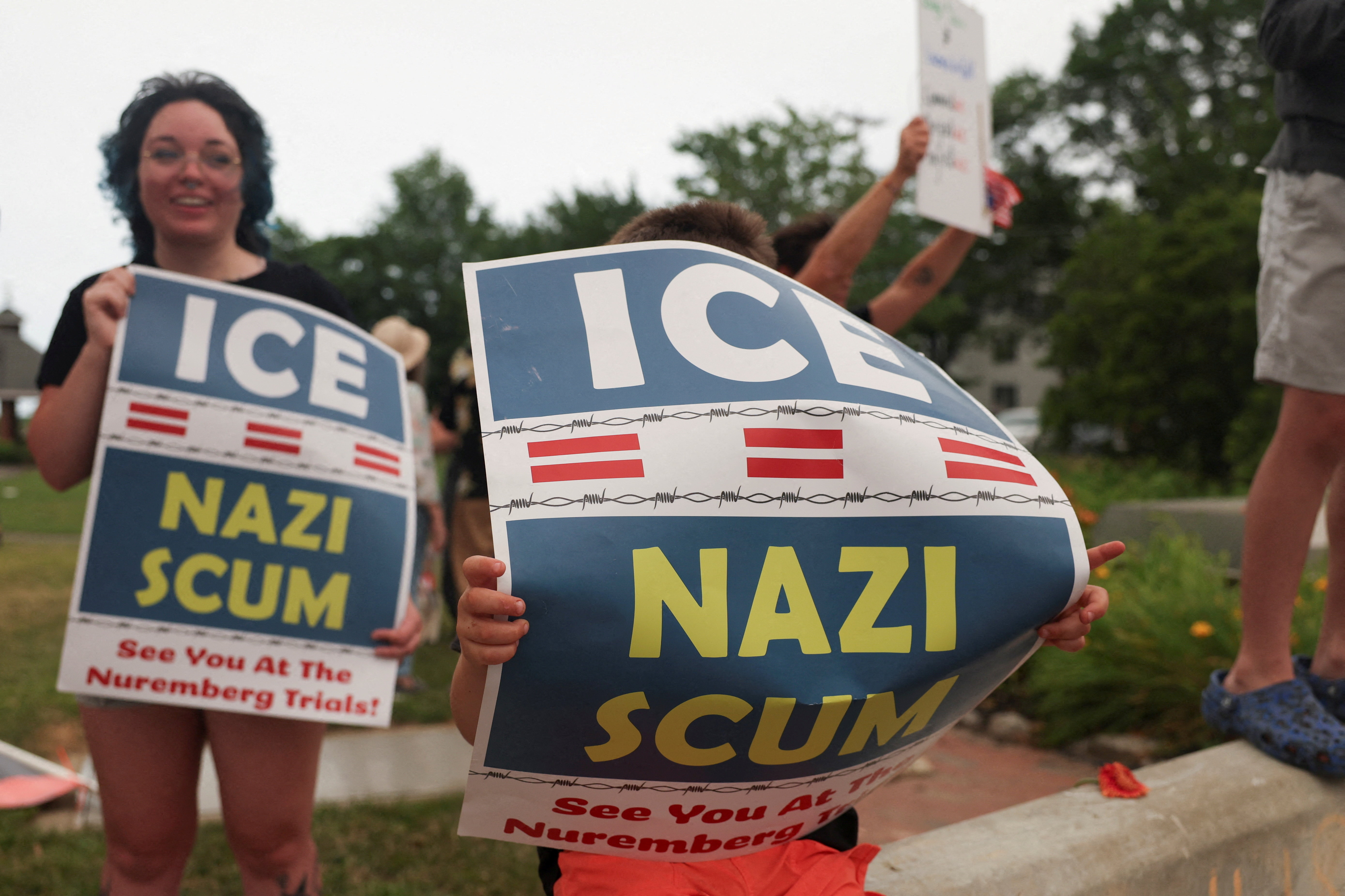 cover Trump says ICE won&#8217;t halt traffic stops after recent fatal shootings