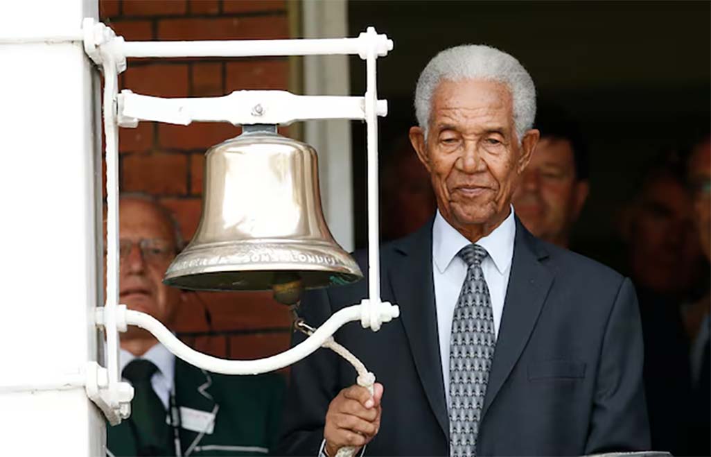 cover Tributes pour in for cricket great Sobers after death at 89