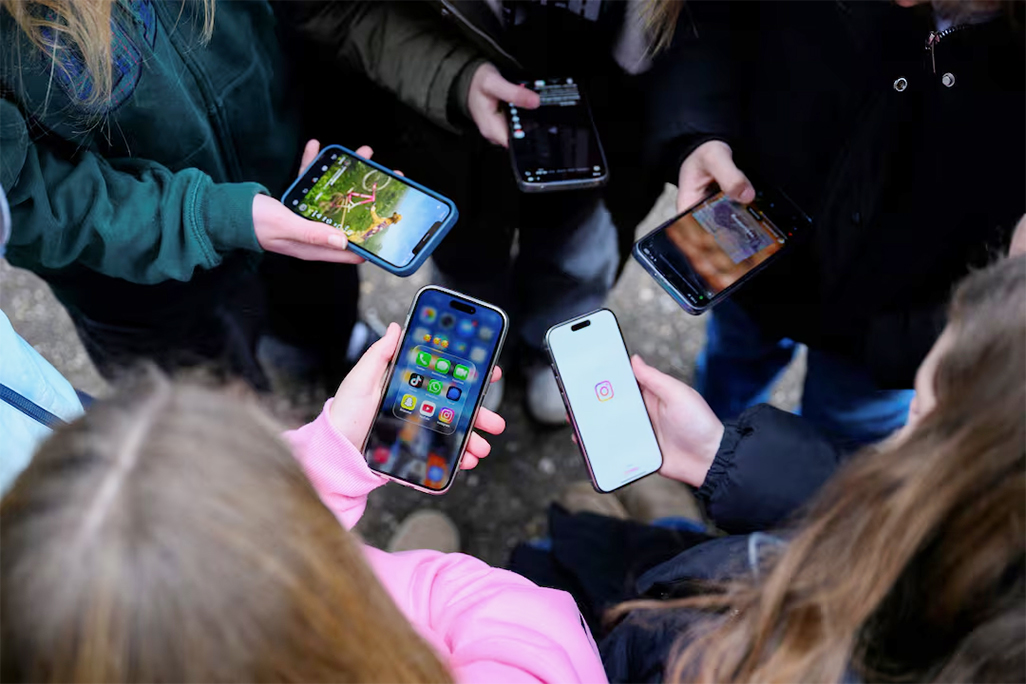 cover Children&#8217;s social media curbs planned across EU, von der Leyen says