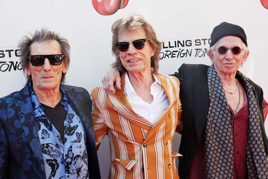 cover Rolling Stones match Beatles with 15th UK number one album