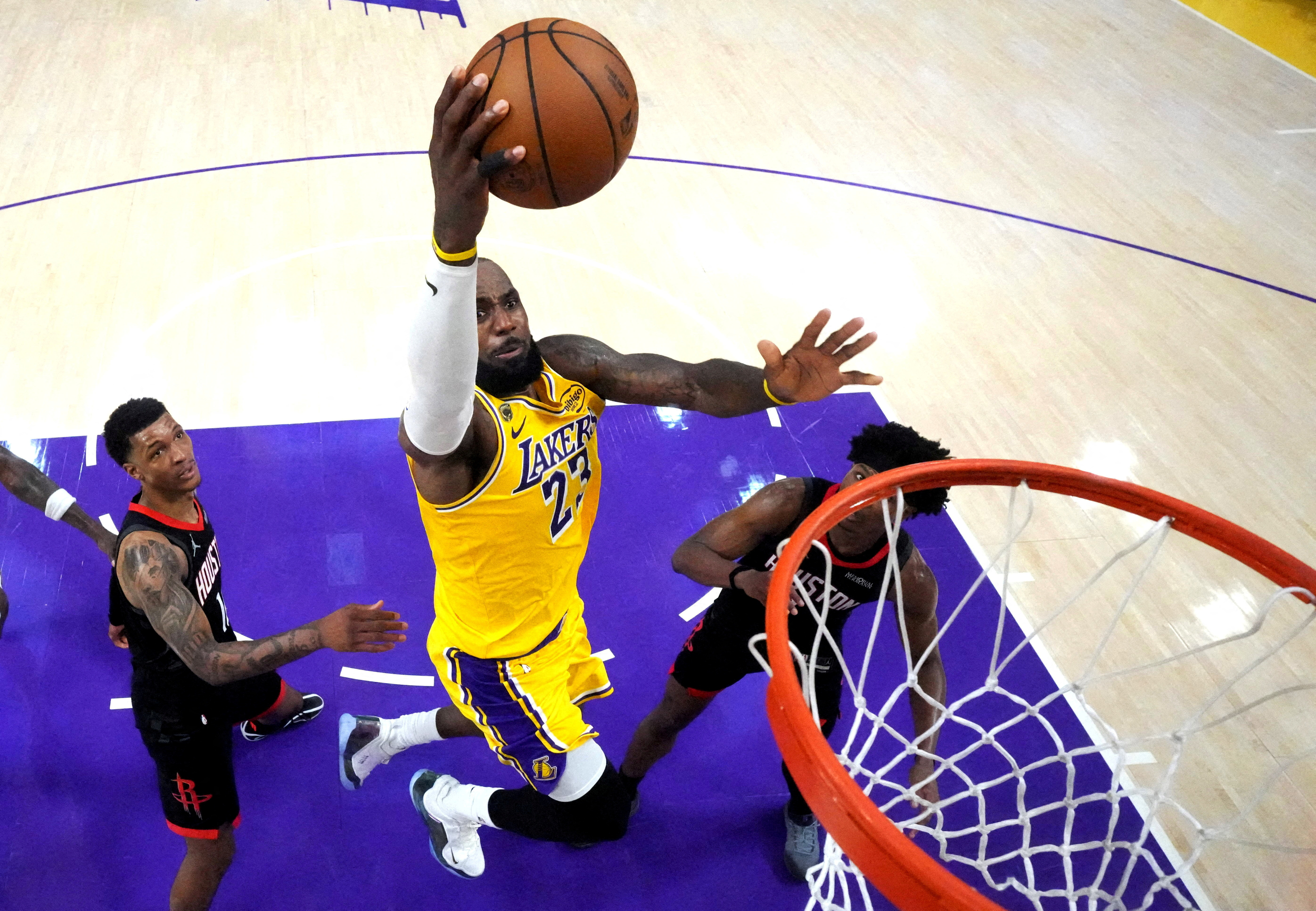 cover Basketball-Iger, Kushner purchasing Lakers for record $12.5 billion