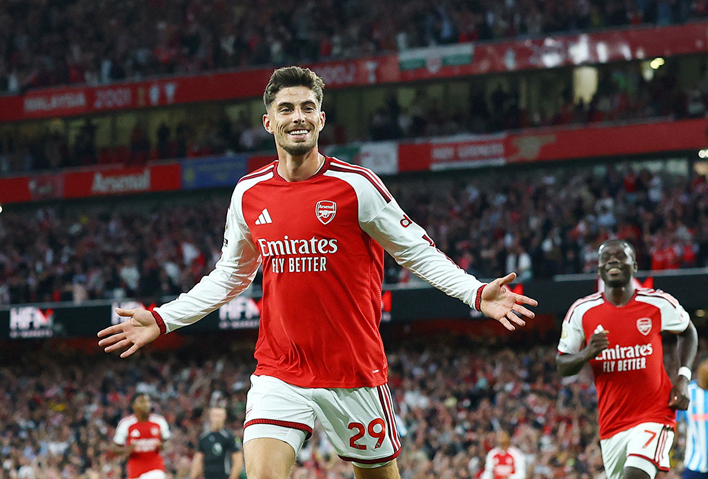 image Arsenal sweep Coventry aside to start title defence with 3-0 win