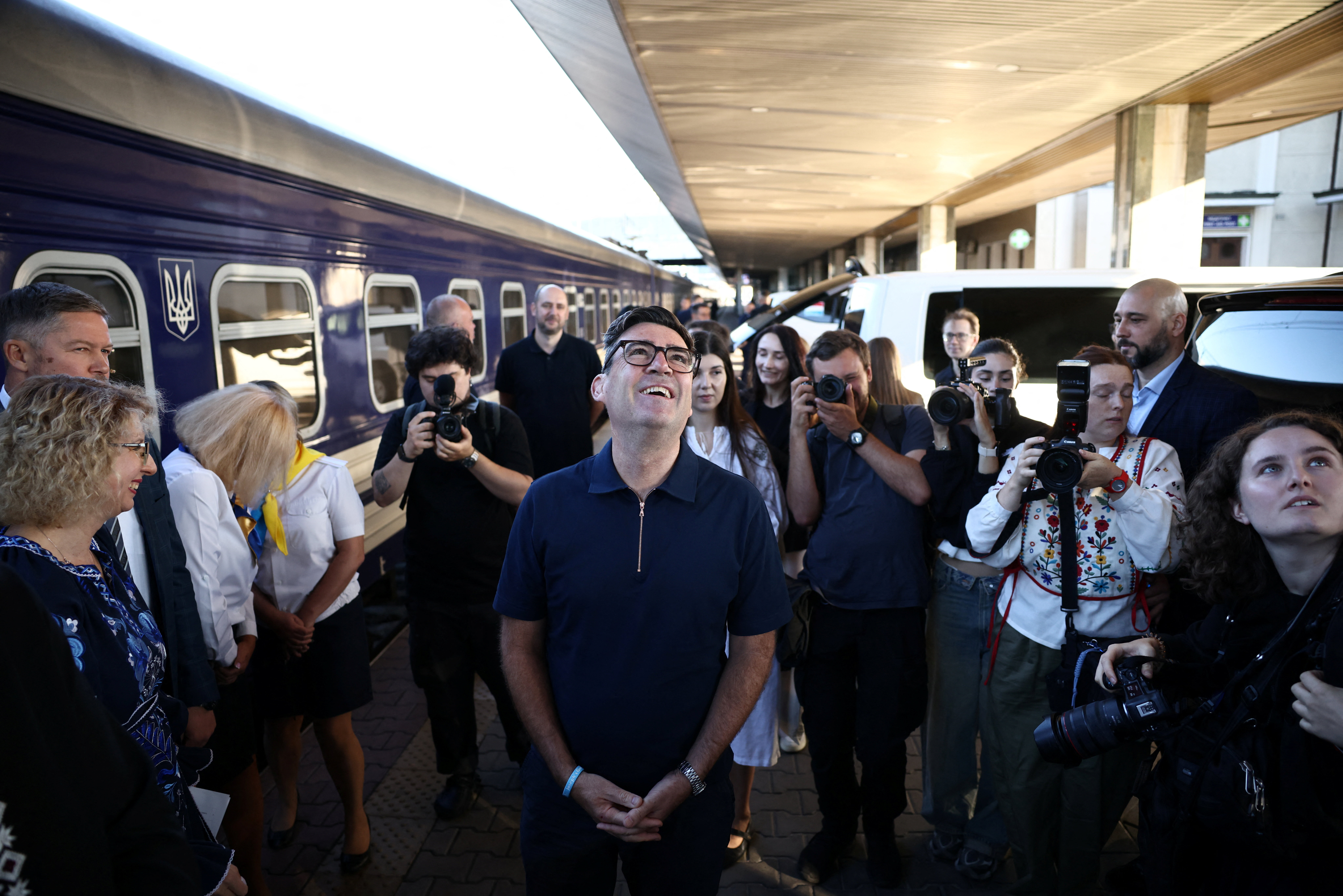 cover Burnham says UK must be &#8216;bolder&#8217; in seeking closer EU ties