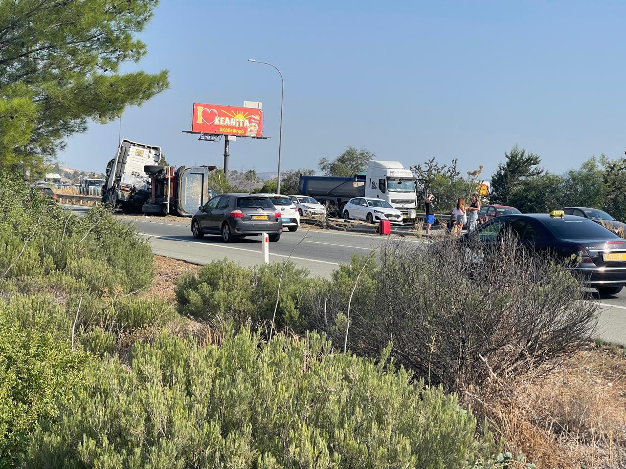 cover Lorry and car overturn in Nicosia-Larnaca highway crash