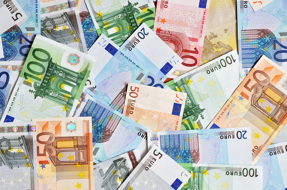 image Europeans really do still value cash in their wallets