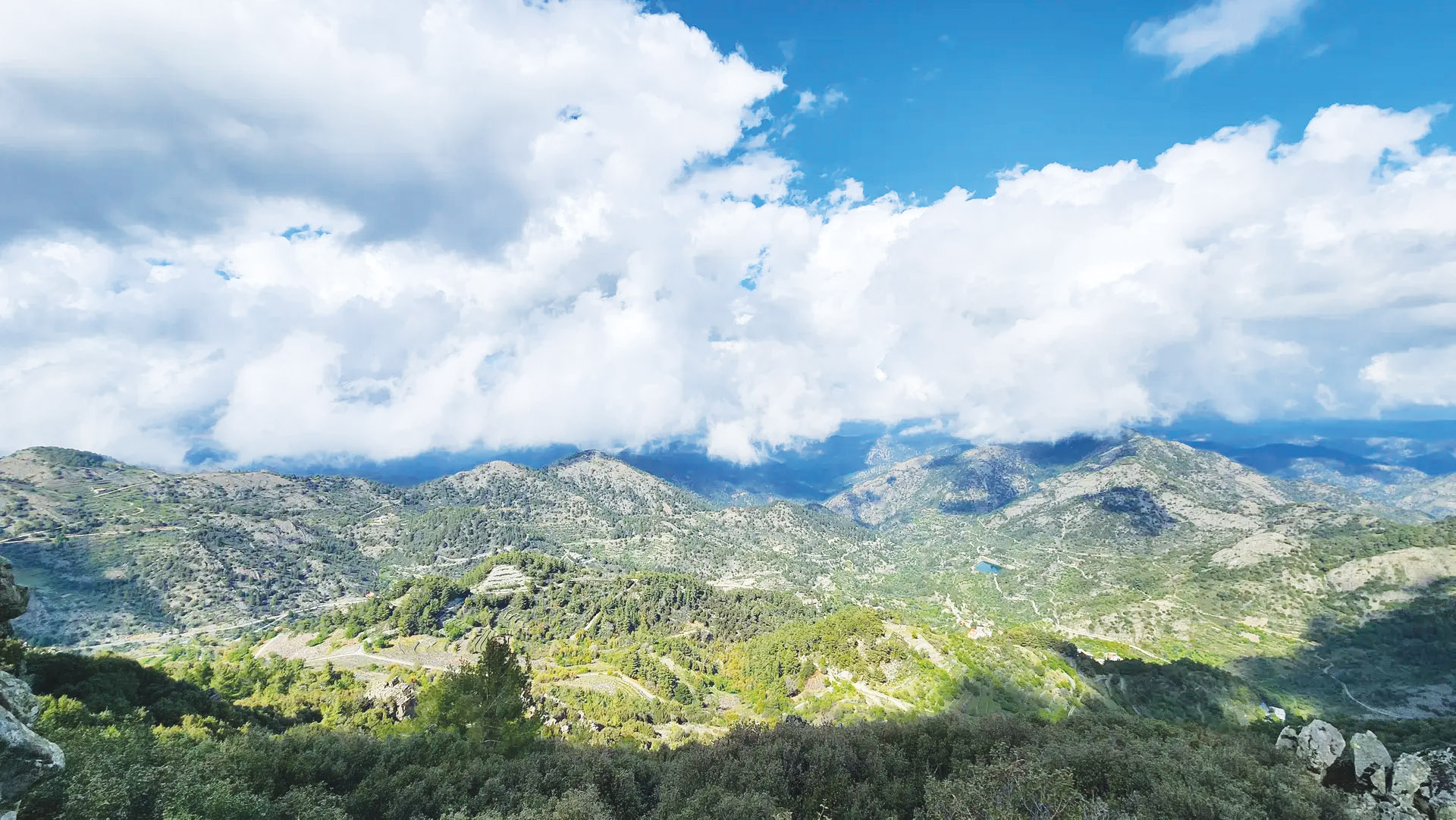 cover The website mapping every hiking trail in Cyprus