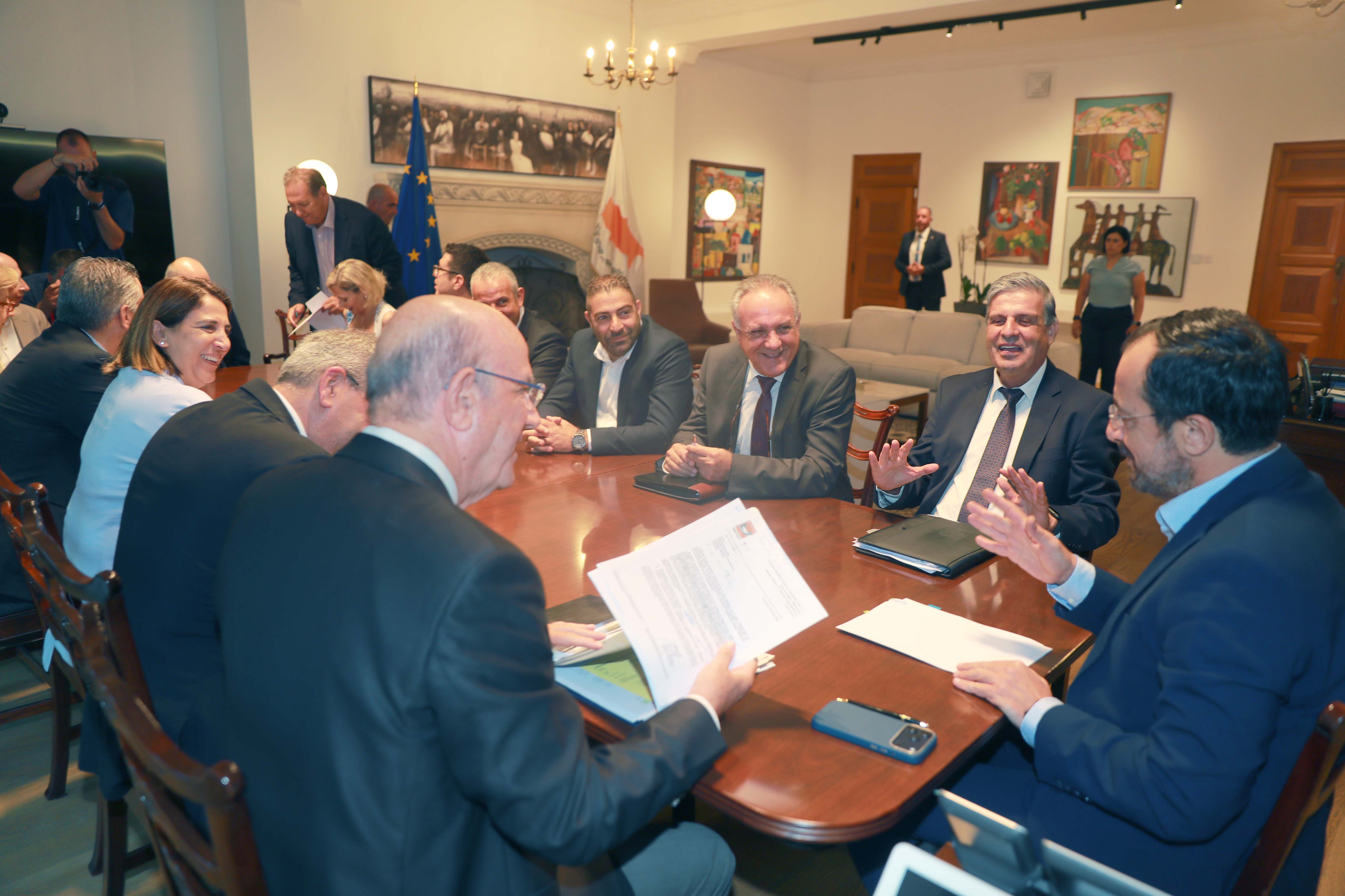 image Unions say &#8216;third world&#8217; conditions exist in public sector
