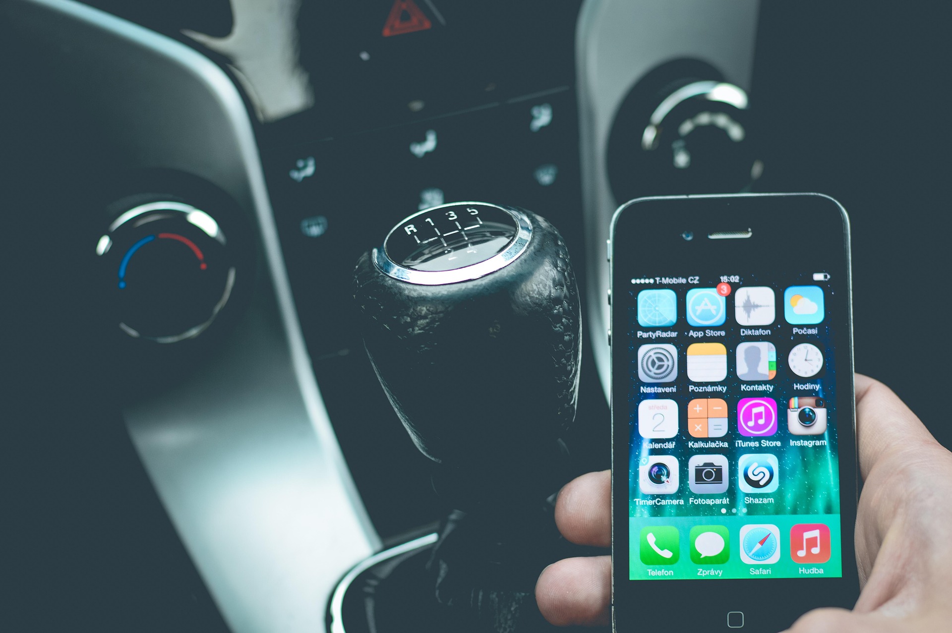 image Police book 550 for distracted driving