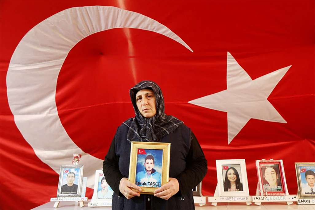 cover Turkey unveils draft law to reintegrate PKK militants, achieve peace