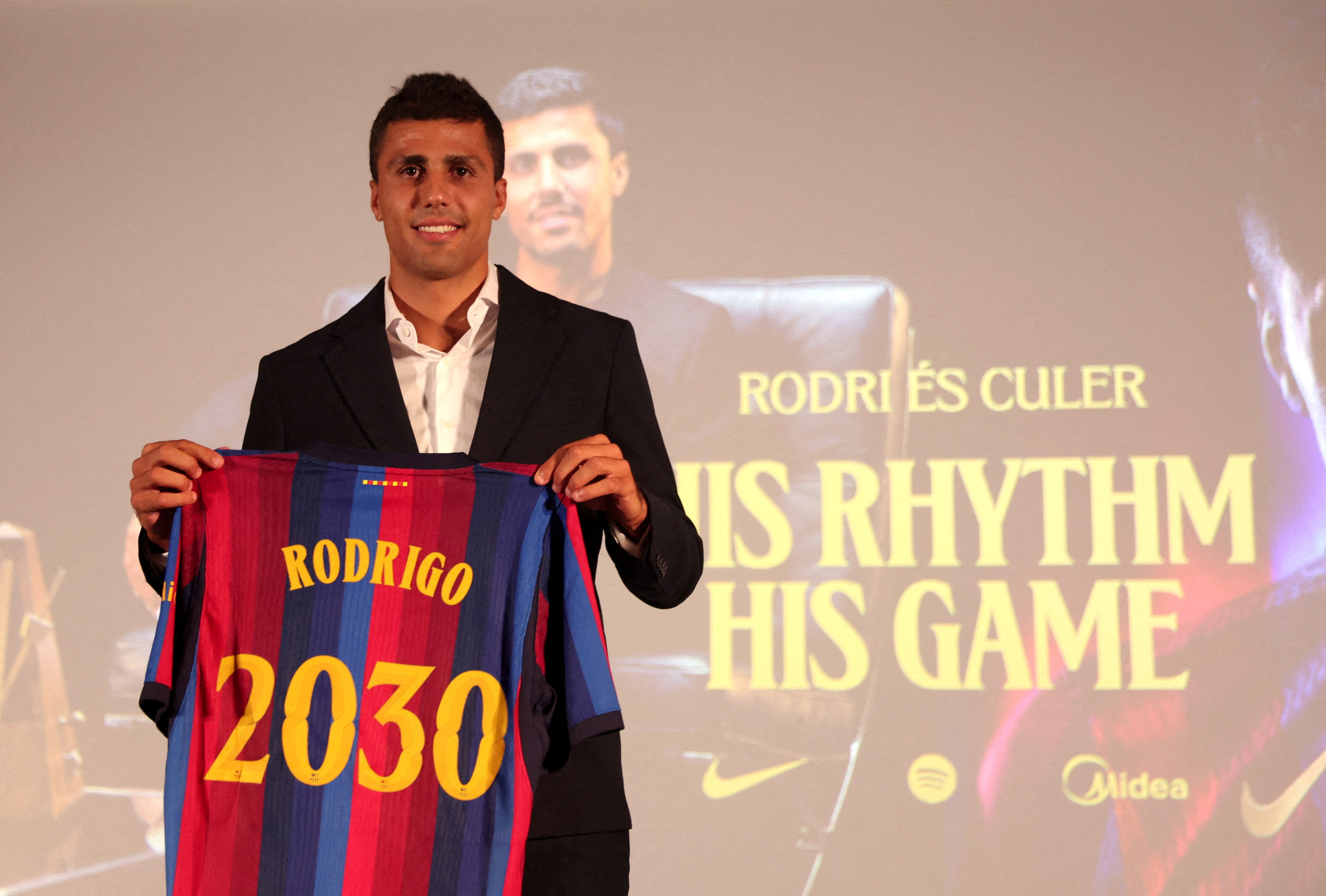 image Rodri ends glittering Man City spell with move to Barca