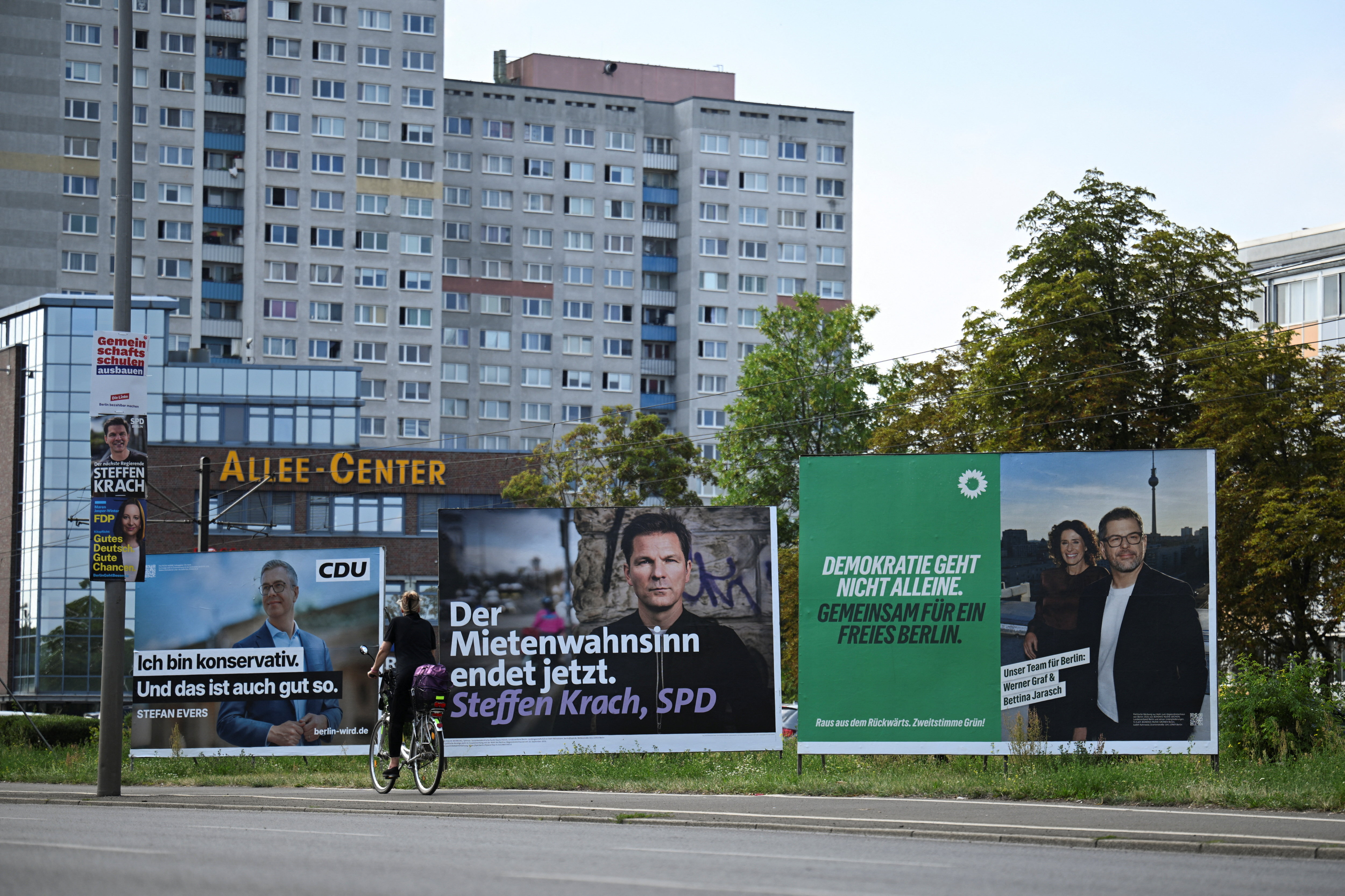cover Russia steps up disinformation before German elections, security sources say